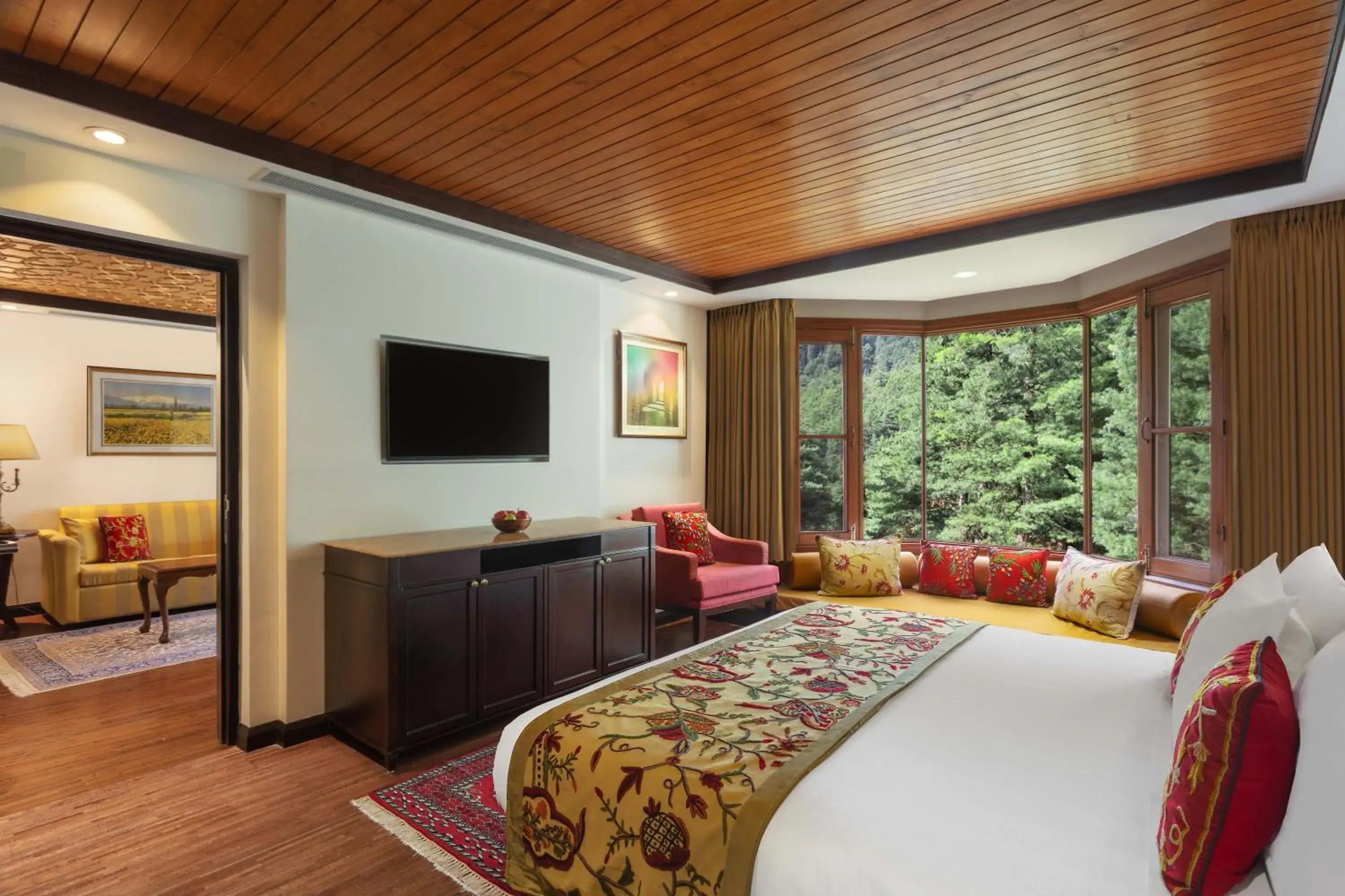 Property building, Bed in Welcomhotel by ITC Hotels, Pine N Peak, Pahalgam Property building, Bed in Welcomhotel by ITC Hotels, Pine N Peak, Pahalgam