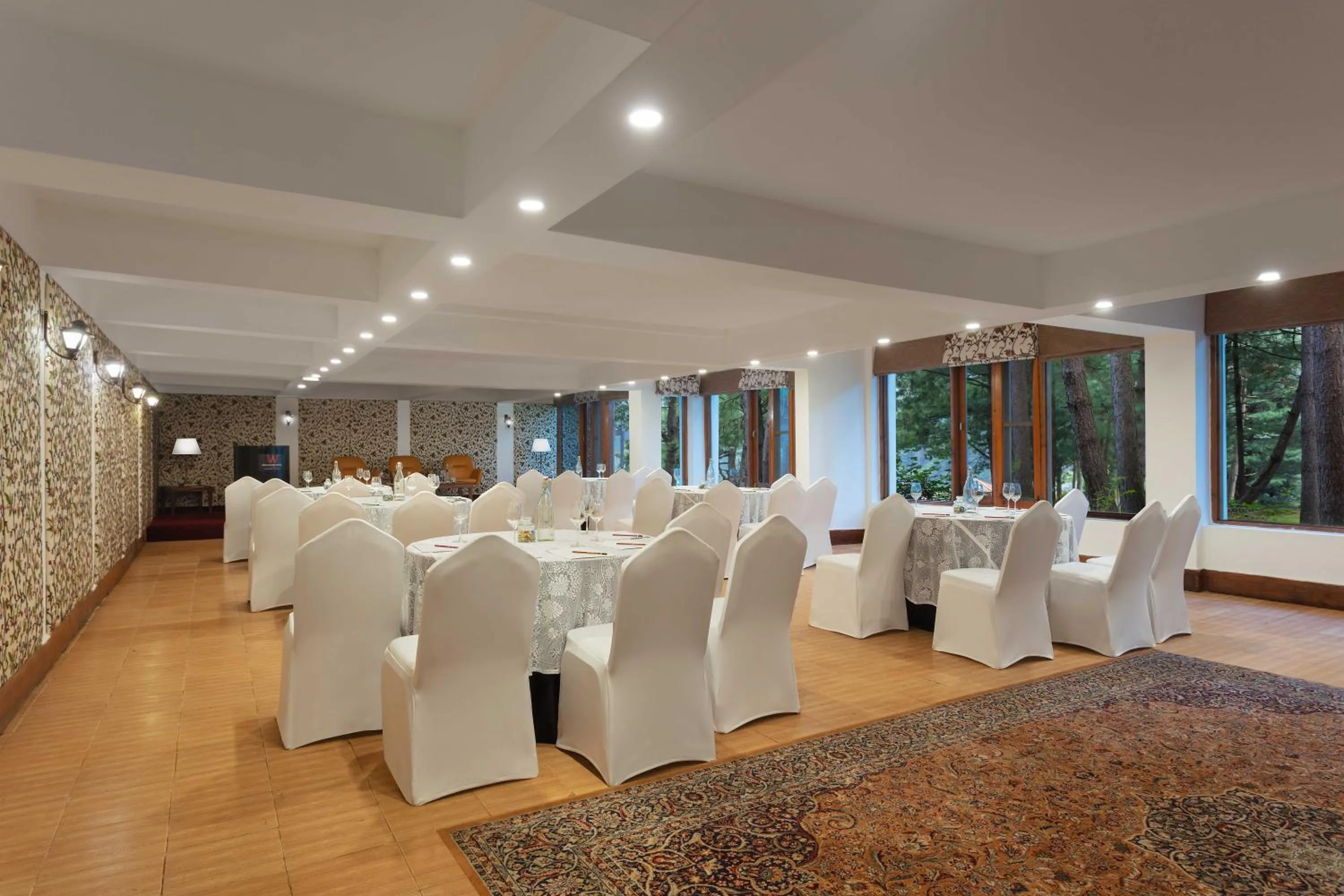 Meeting/conference room in Welcomhotel by ITC Hotels, Pine N Peak, Pahalgam