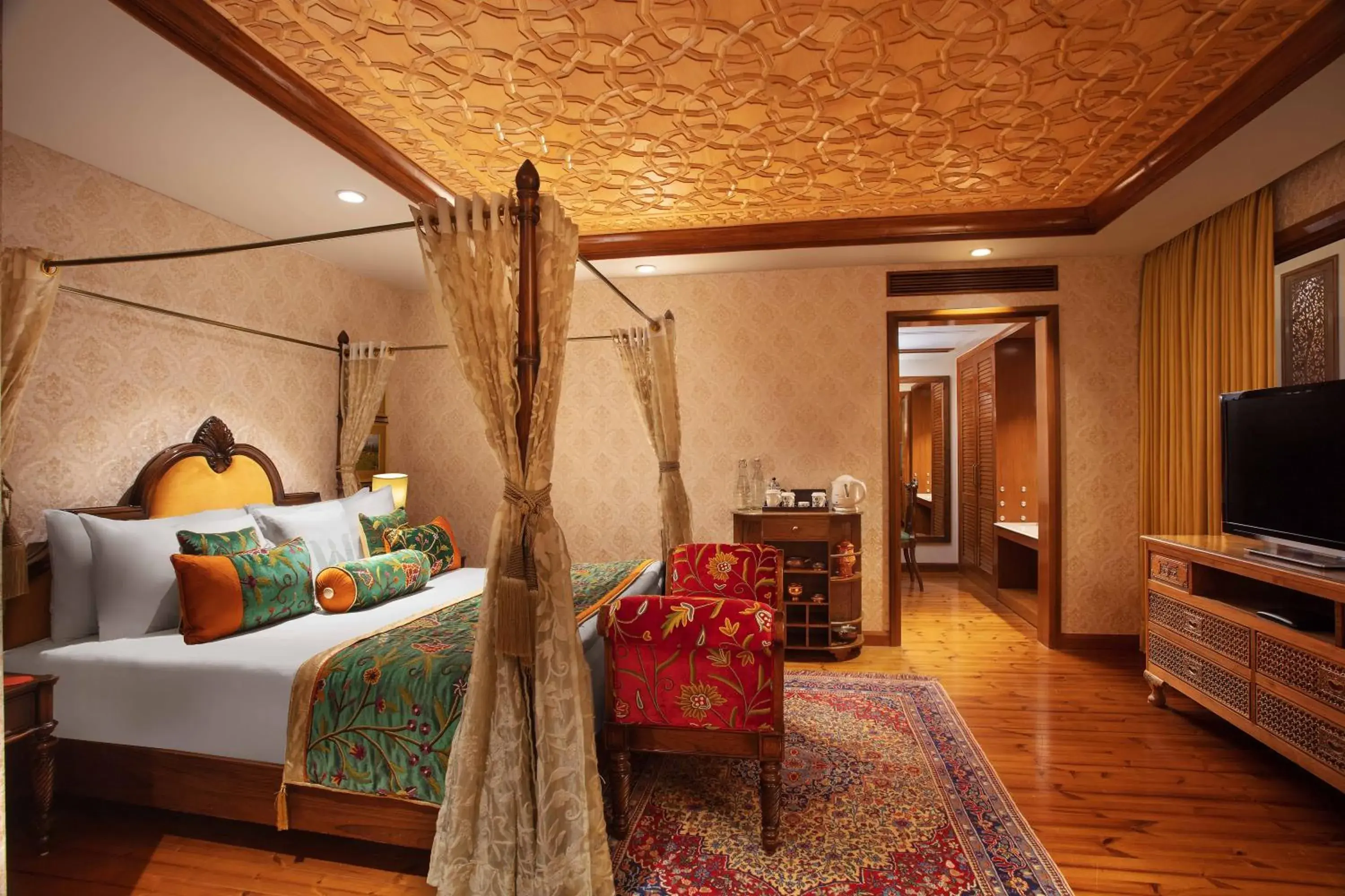 Bedroom, Bed in Welcomhotel by ITC Hotels, Pine N Peak, Pahalgam Bedroom, Bed in Welcomhotel by ITC Hotels, Pine N Peak, Pahalgam