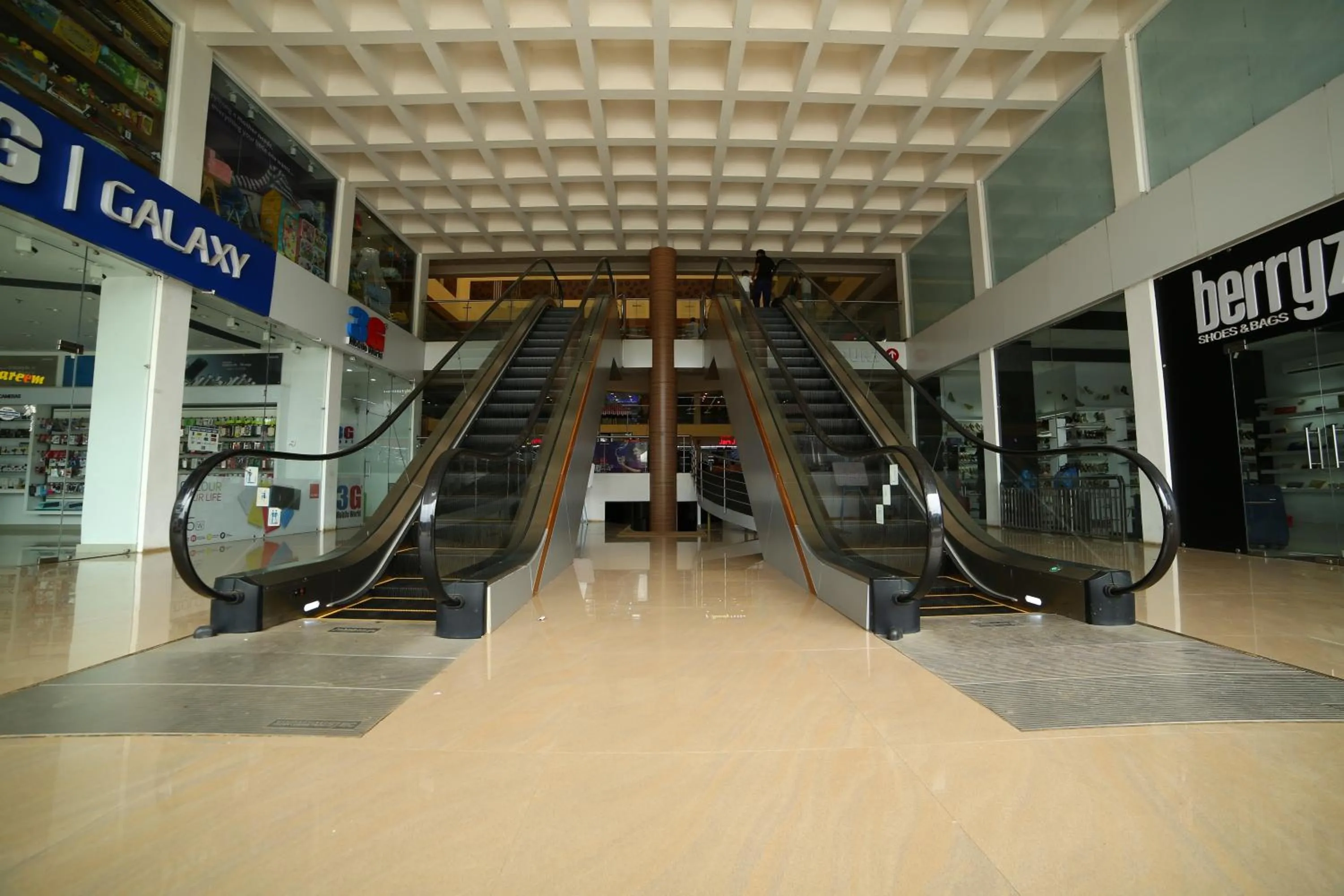 Floor plan in Vavas Inn & Suites