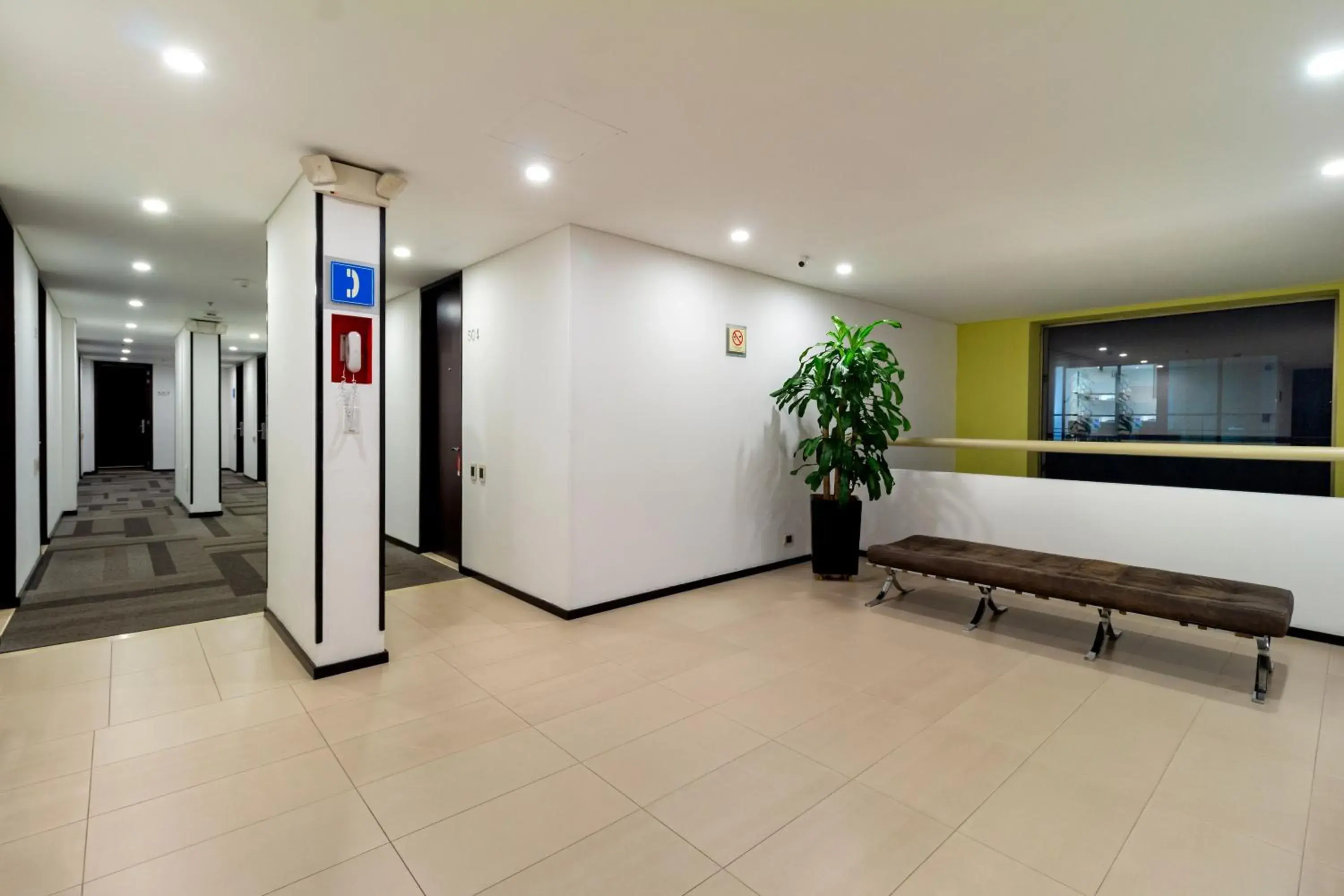 Economy Twin Room in Hotel Madisson Inn Luxury By GEH Suites Economy Twin Room in Hotel Madisson Inn Luxury By GEH Suites