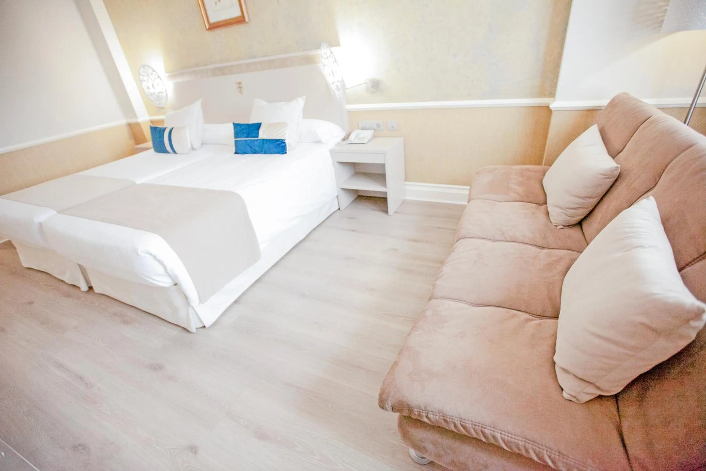 Bed in Hotel Alfonso VIII