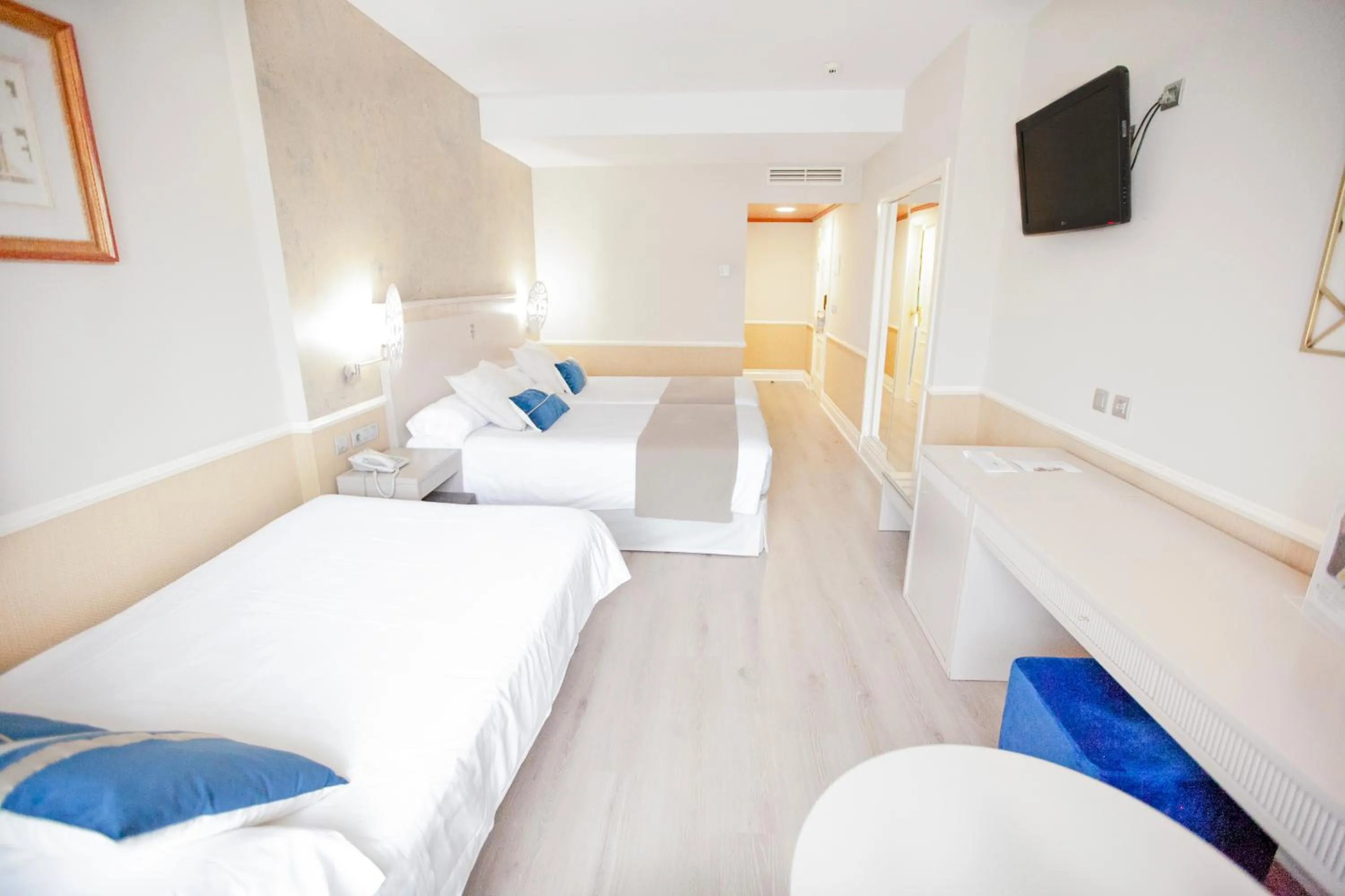 Bed in Hotel Alfonso VIII