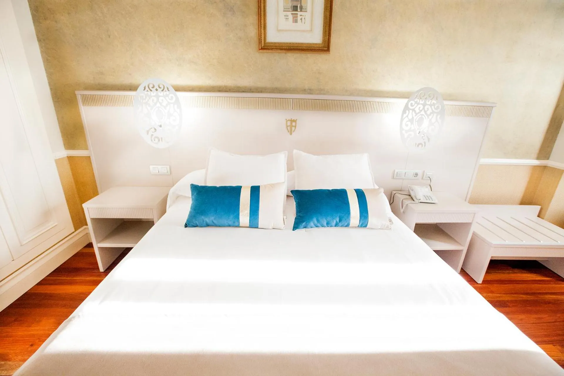 Bed in Hotel Alfonso VIII
