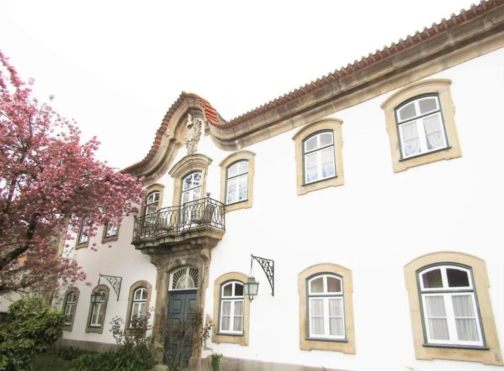 Facade/entrance in Casa Das Obras