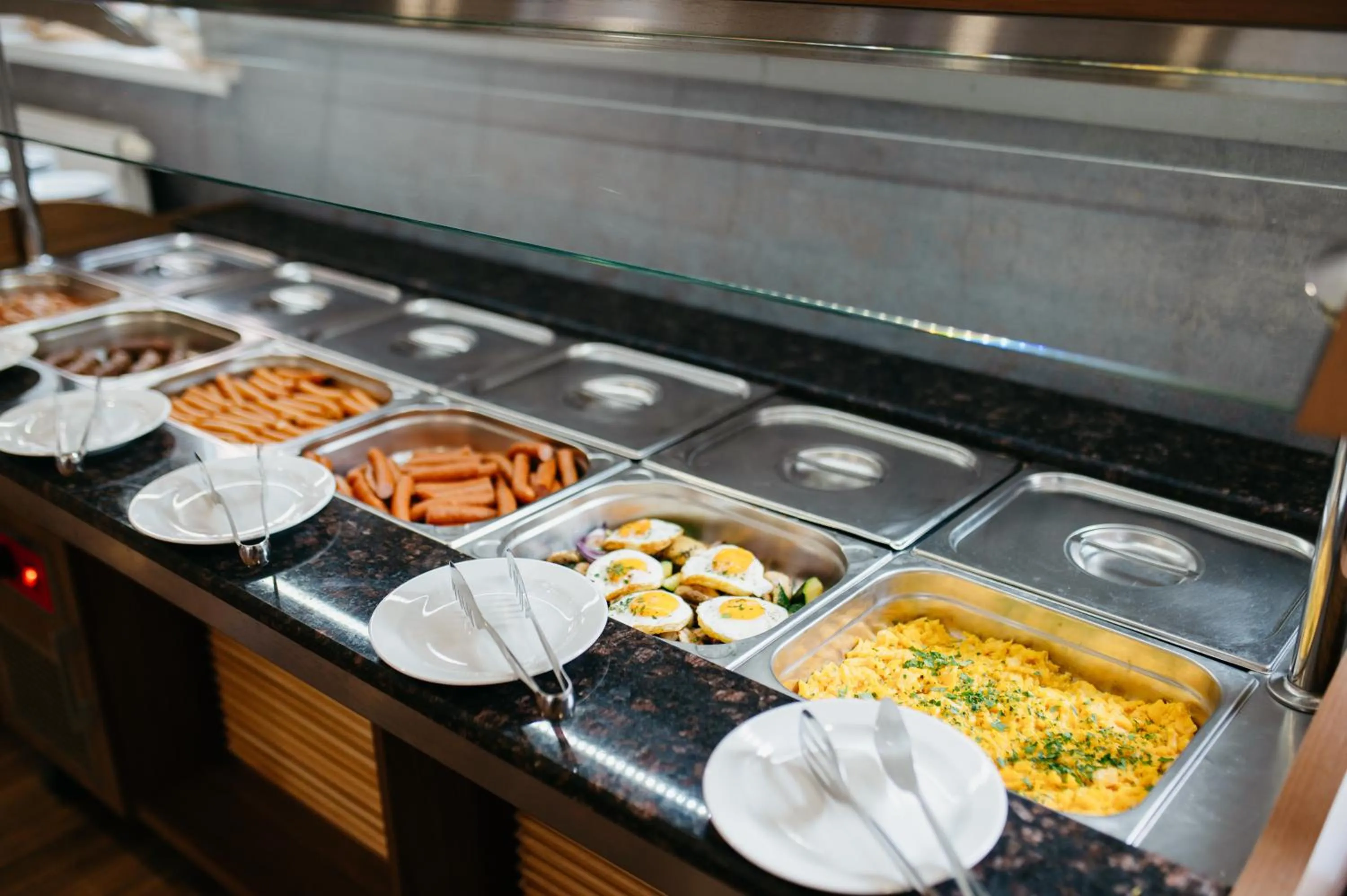 Buffet breakfast in Hotel Color