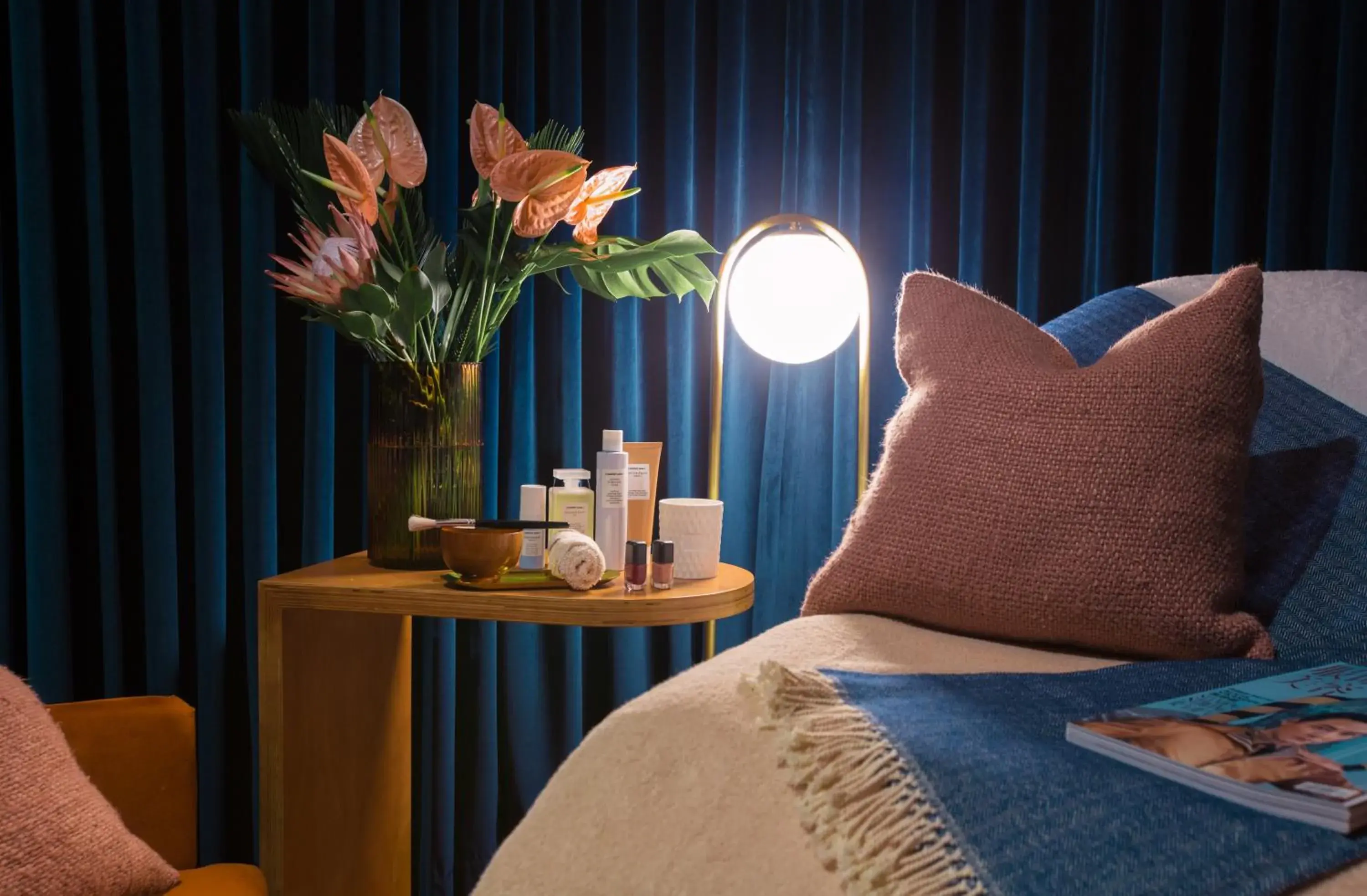 Massage, Bed in The Vintage Hotel & Spa Lisbon Massage, Bed in The Vintage Hotel & Spa Lisbon