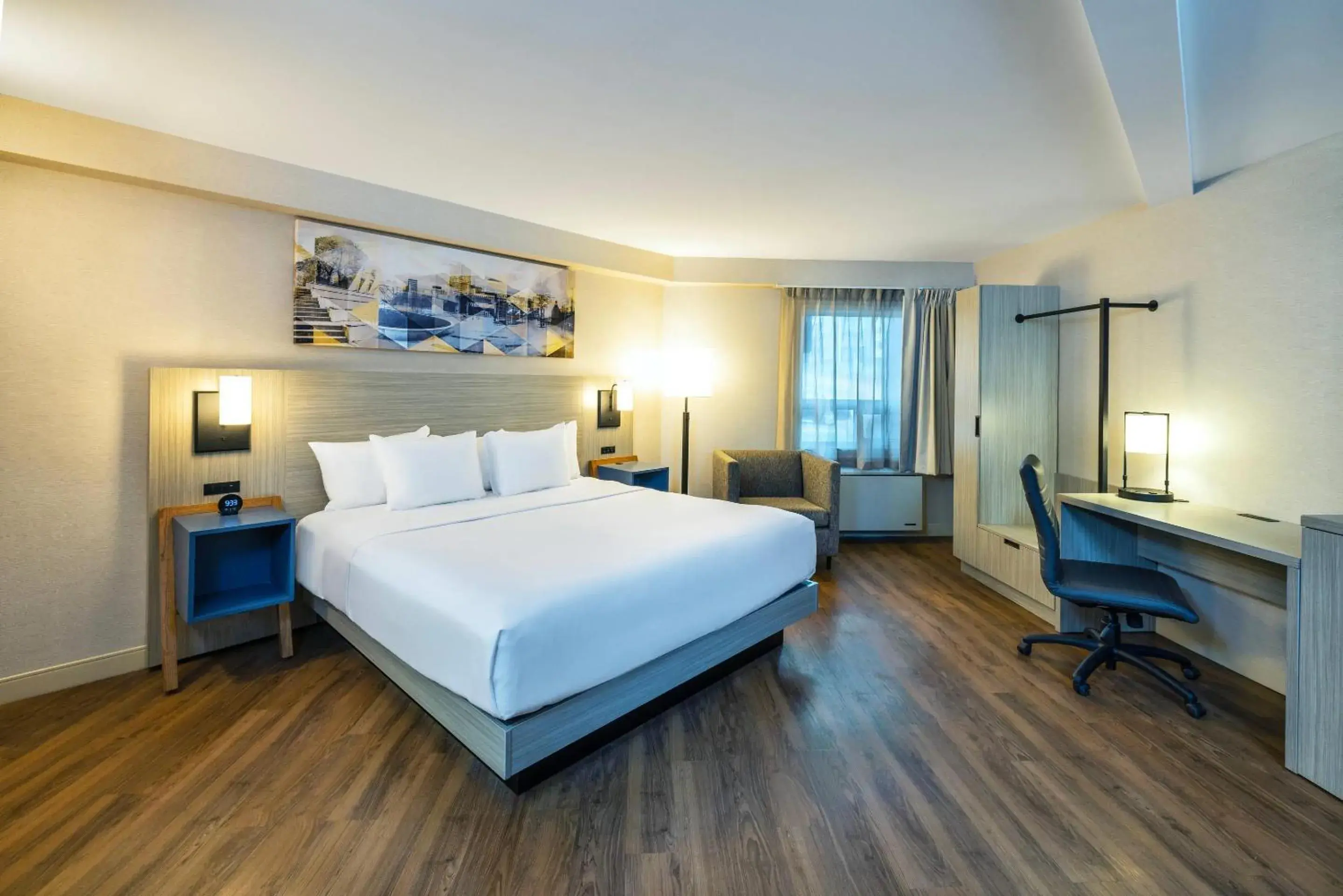 Bedroom, Bed in Comfort Inn Bedroom, Bed in Comfort Inn