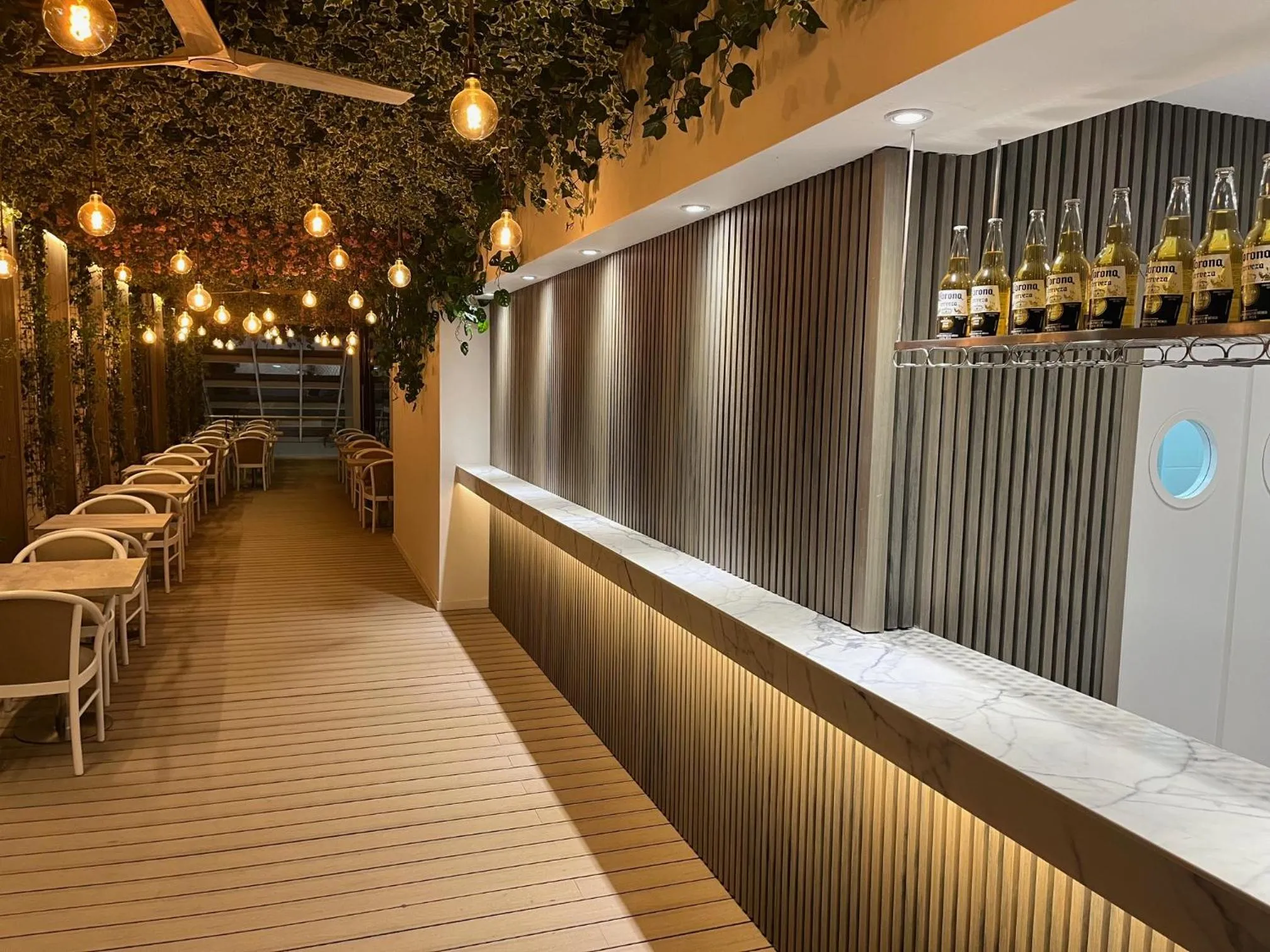 Restaurant/places to eat in Holiday Inn Rosario by IHG