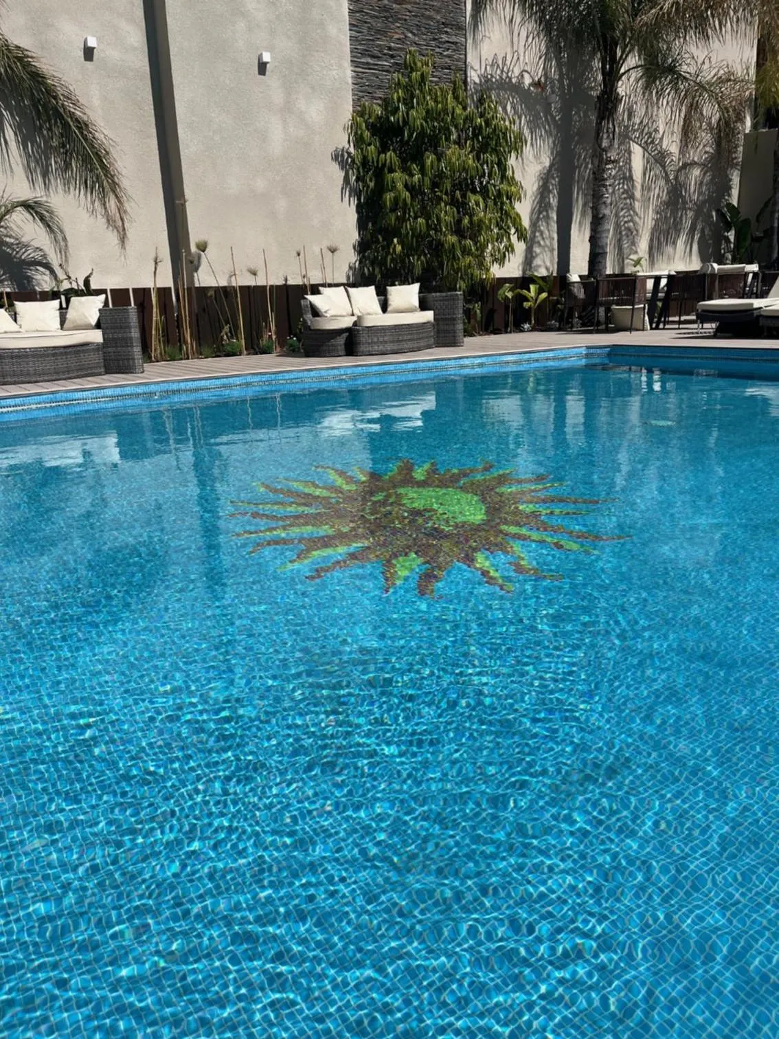 Swimming pool in Holiday Inn Rosario by IHG