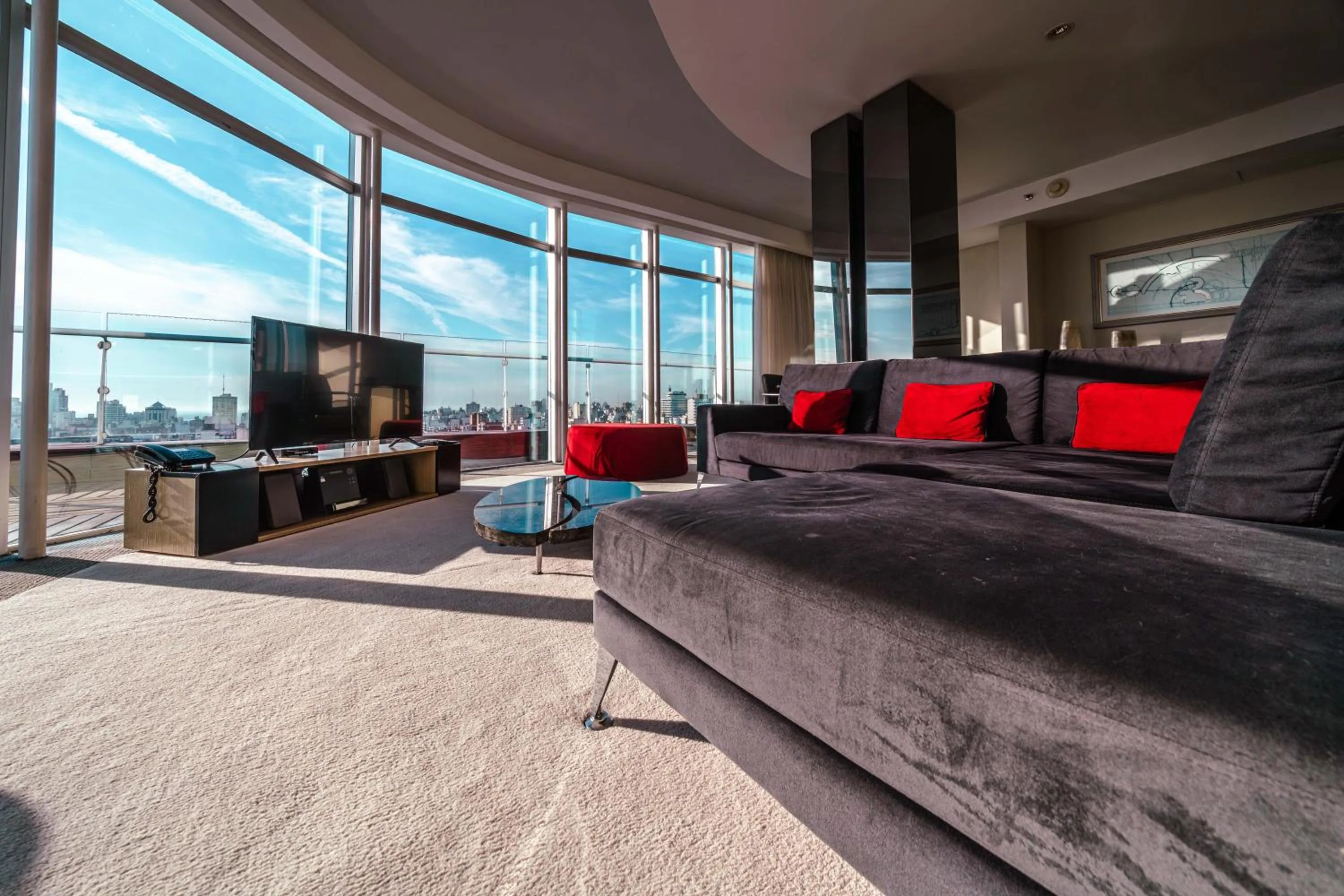 River view in Holiday Inn Rosario by IHG