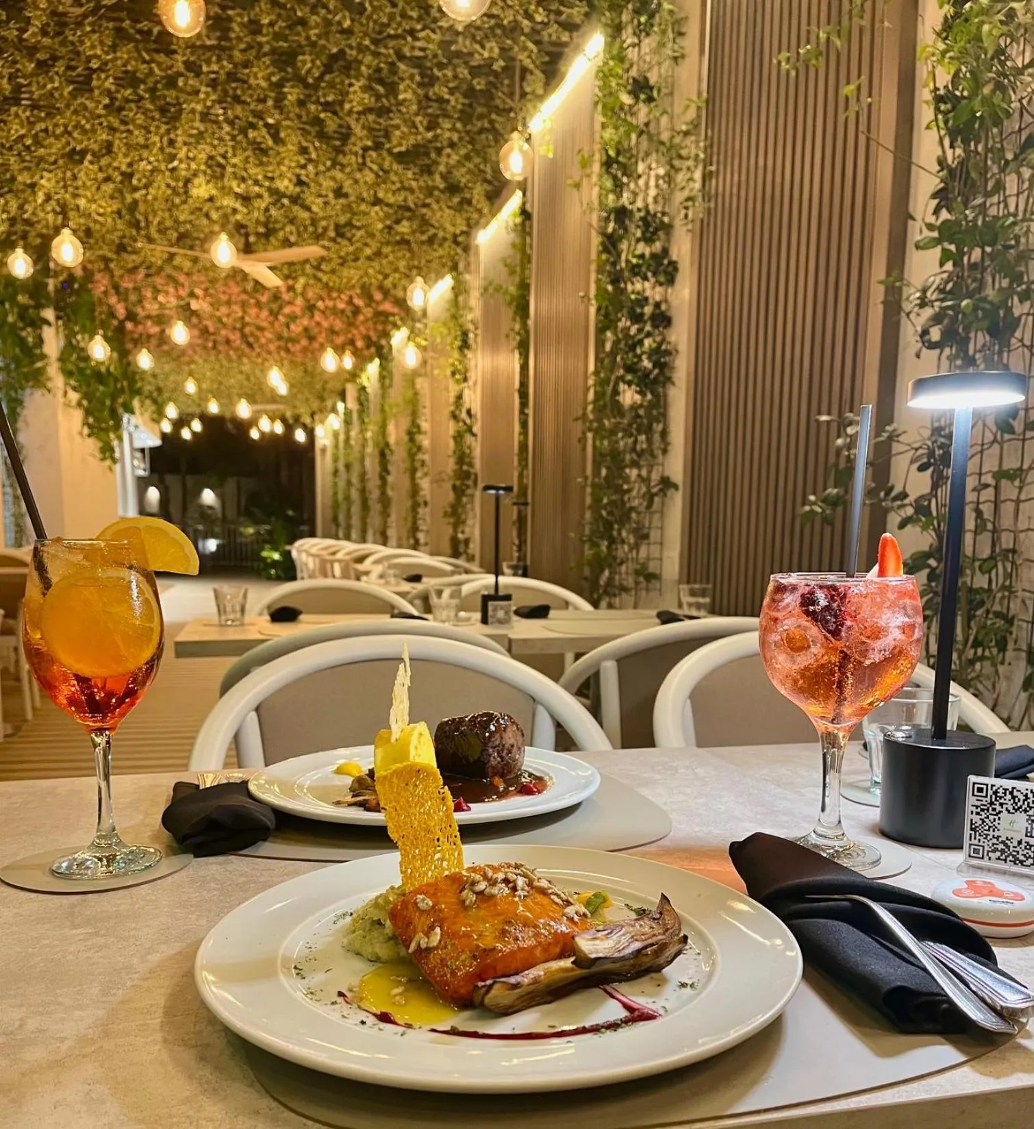 Restaurant/places to eat in Holiday Inn Rosario by IHG