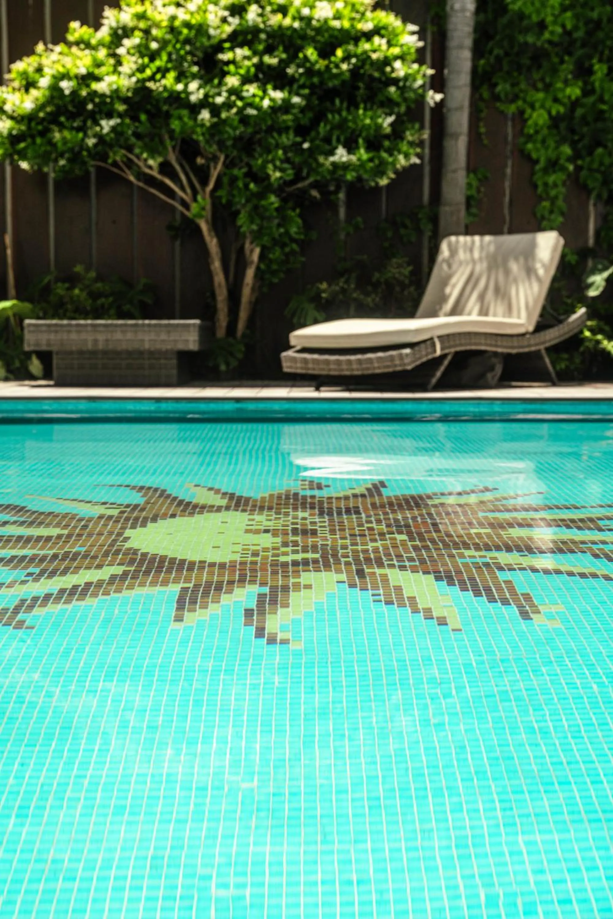 Swimming pool in Holiday Inn Rosario by IHG