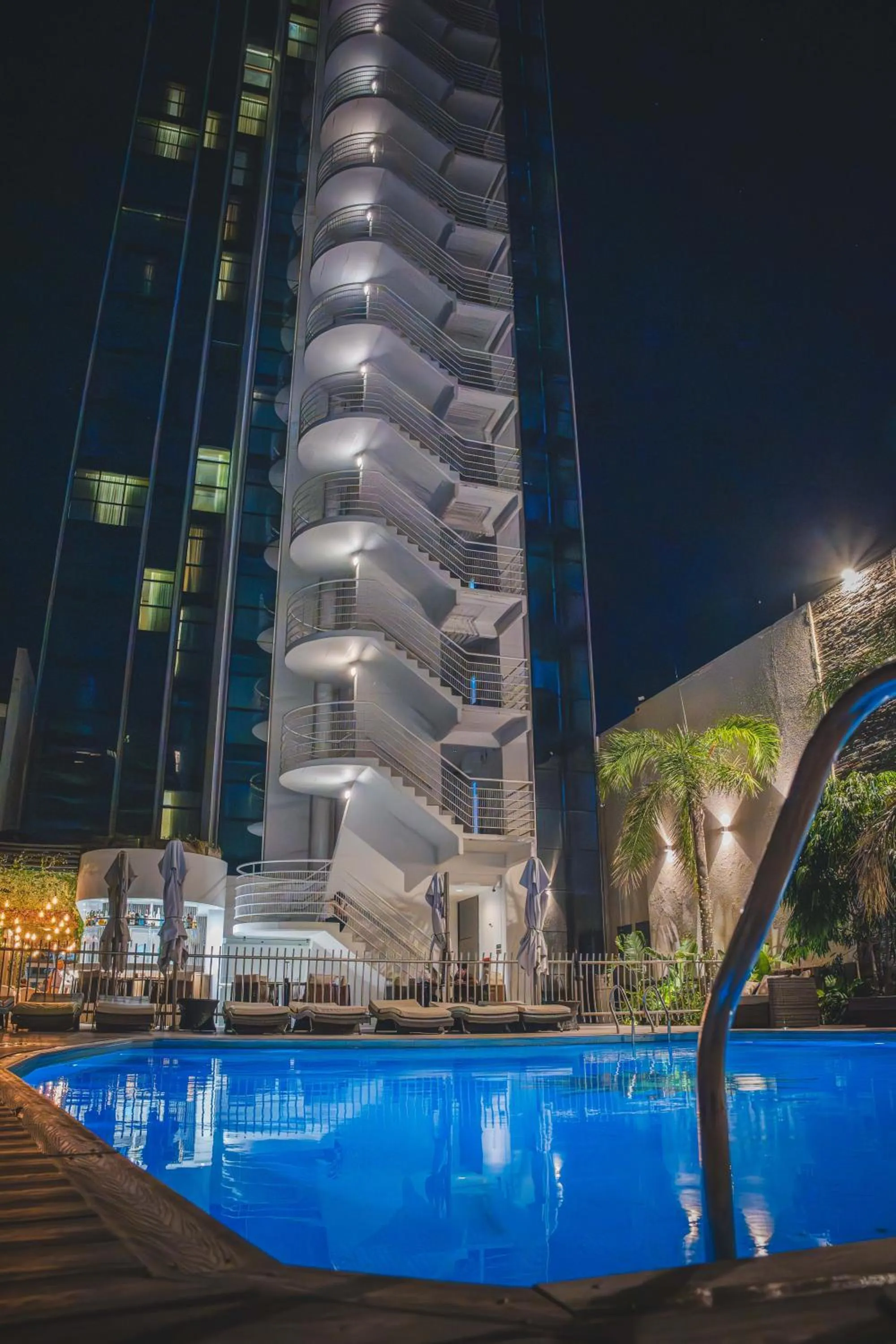 Swimming pool in Holiday Inn Rosario by IHG