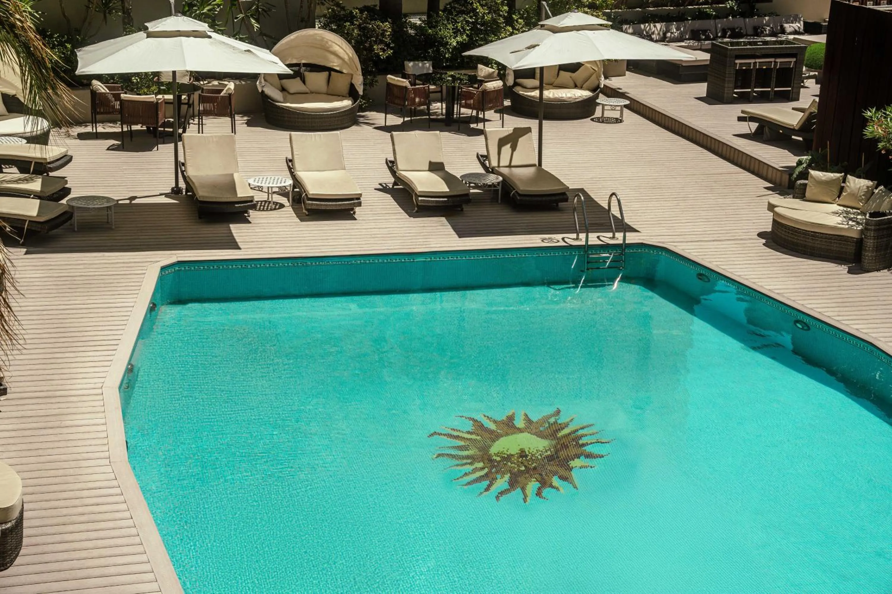 Swimming pool in Holiday Inn Rosario by IHG