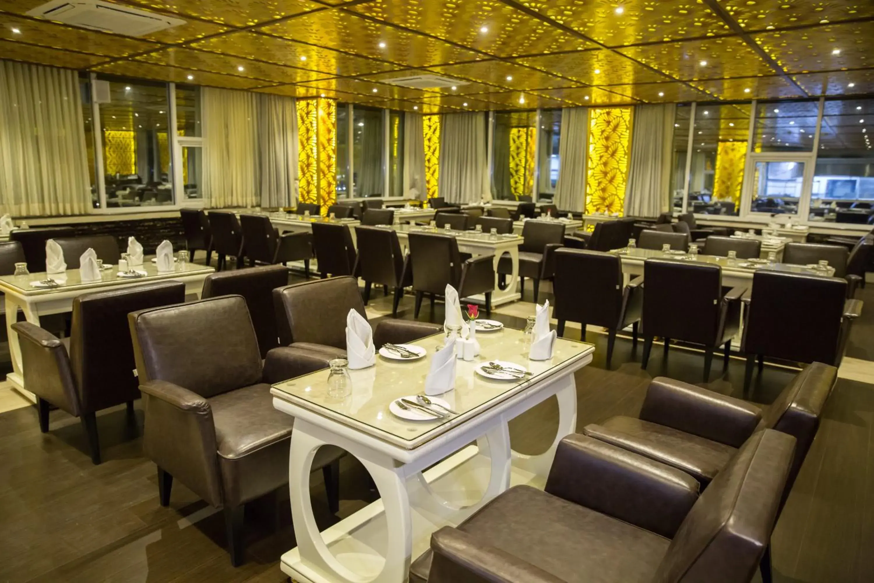 Restaurant/places to eat in Hotel Benzz Park Vellore Restaurant/places to eat in Hotel Benzz Park Vellore