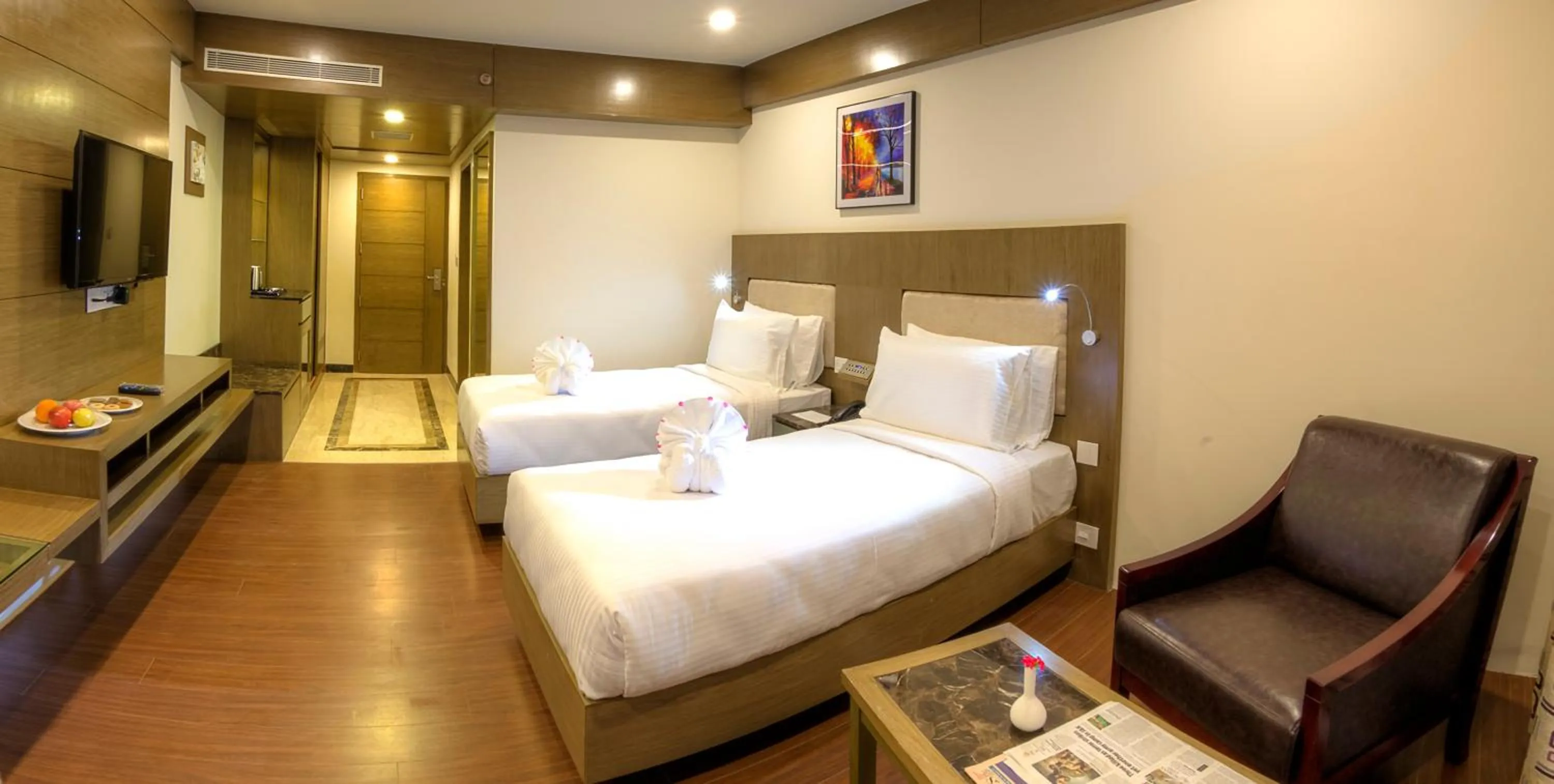 Living room, Bed in Hotel Benzz Park Vellore