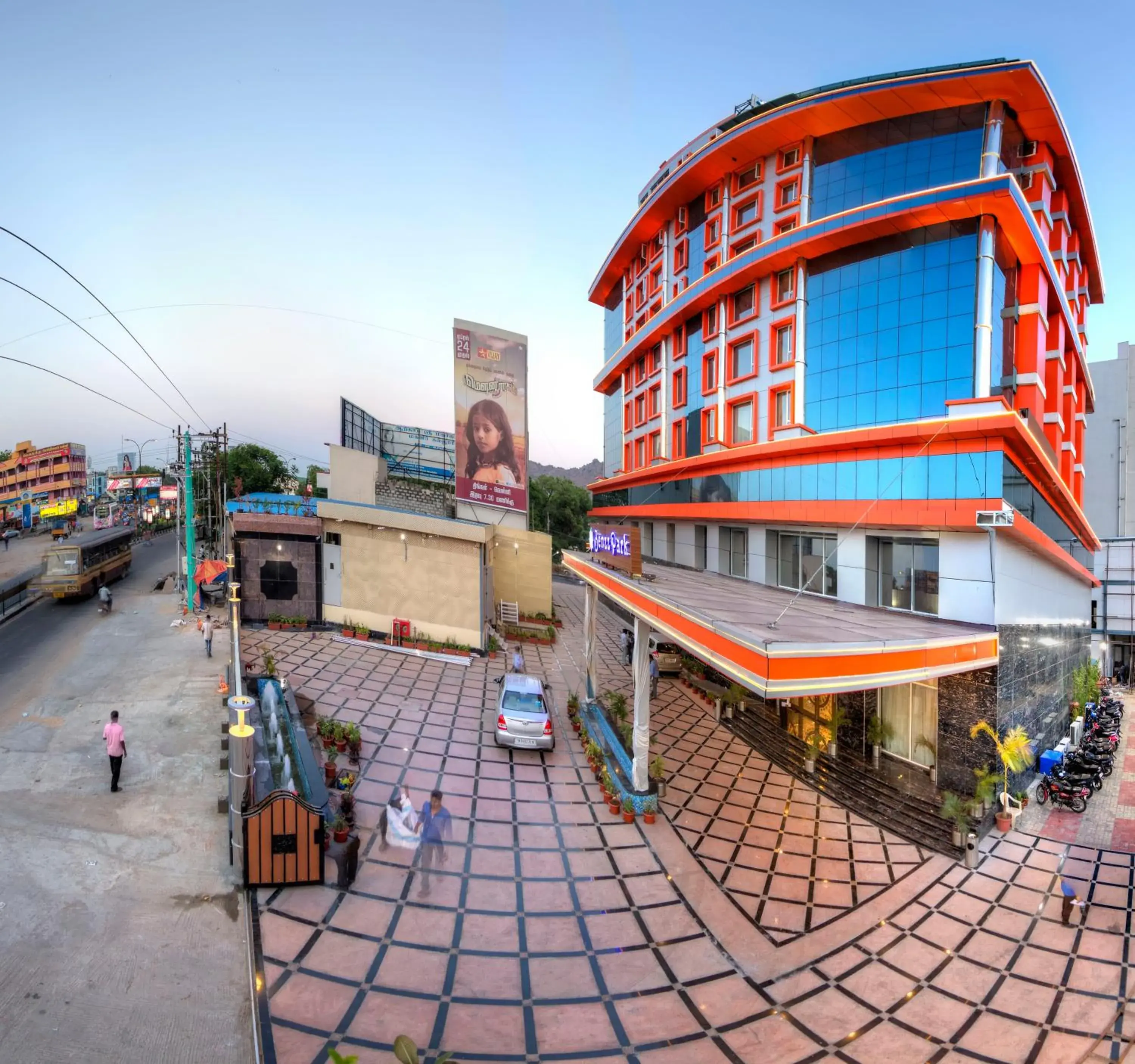 Street view in Hotel Benzz Park Vellore Street view in Hotel Benzz Park Vellore