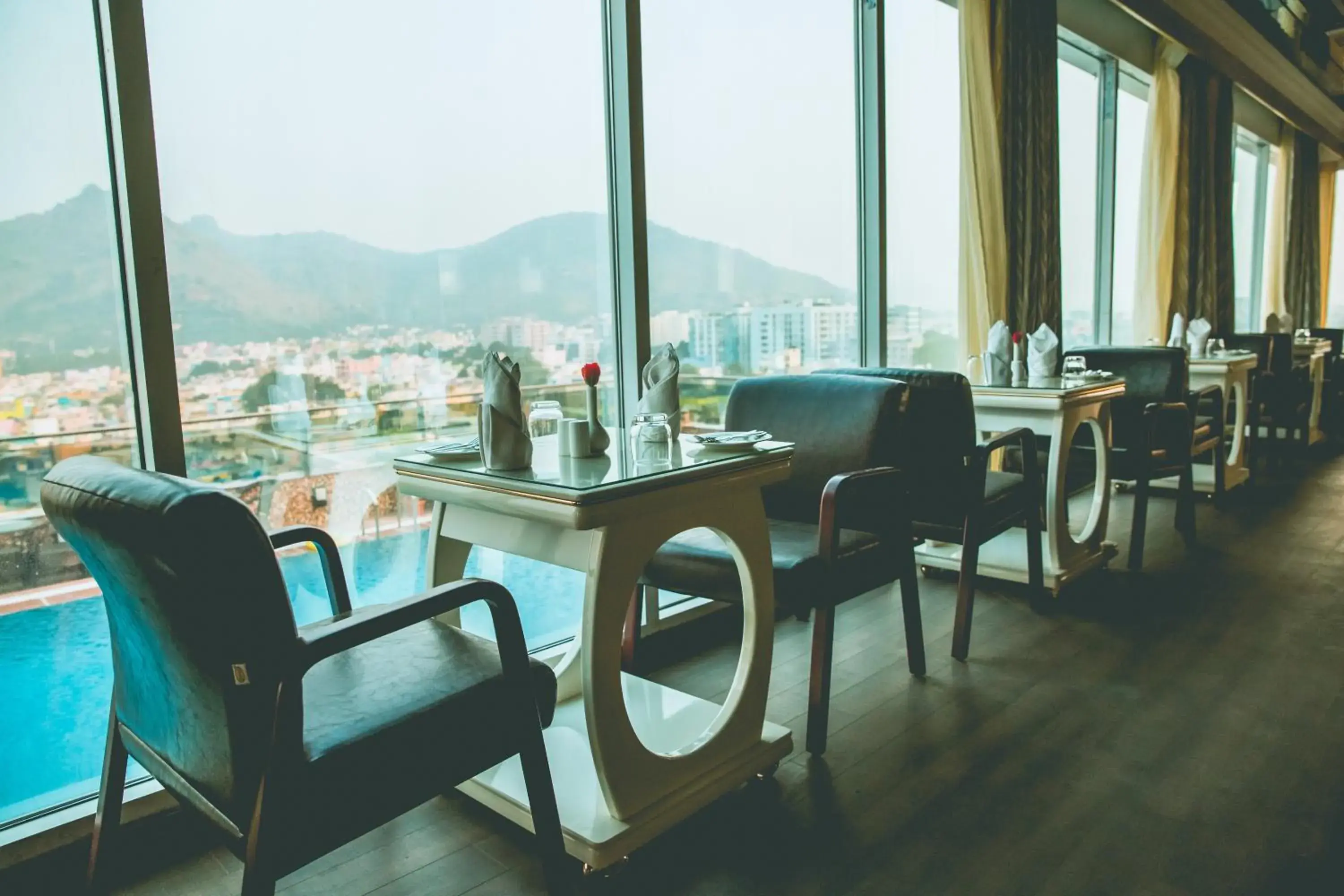 Restaurant/places to eat in Hotel Benzz Park Vellore Restaurant/places to eat in Hotel Benzz Park Vellore