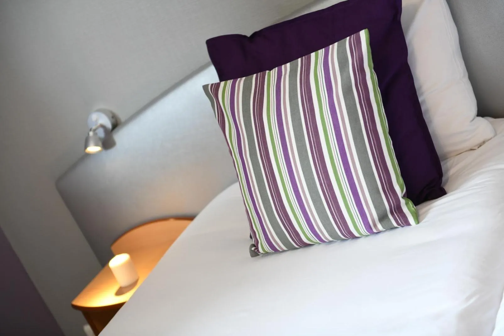 Bed in Logis Hotel de France