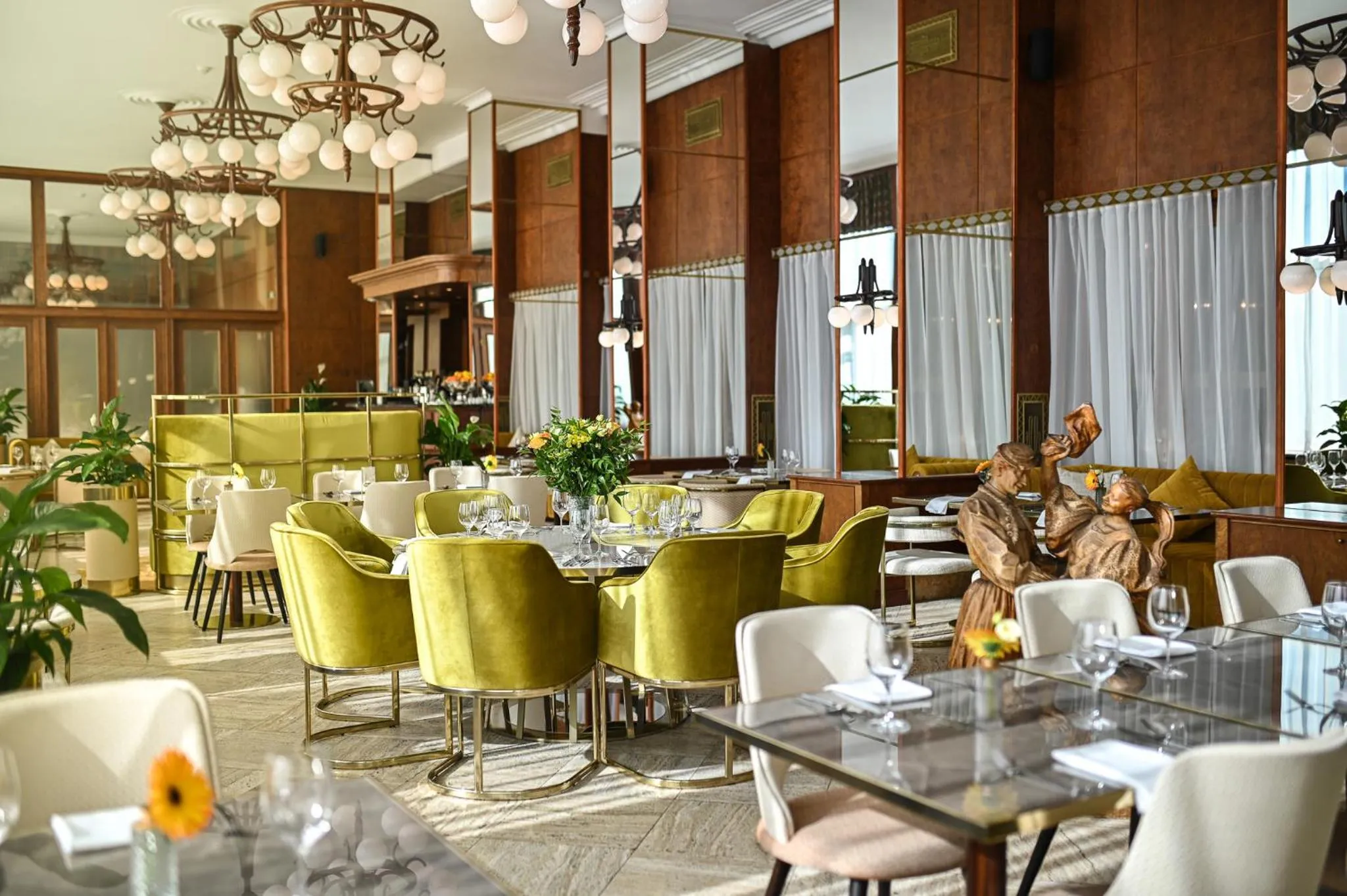 Restaurant/places to eat in Hotel Devín