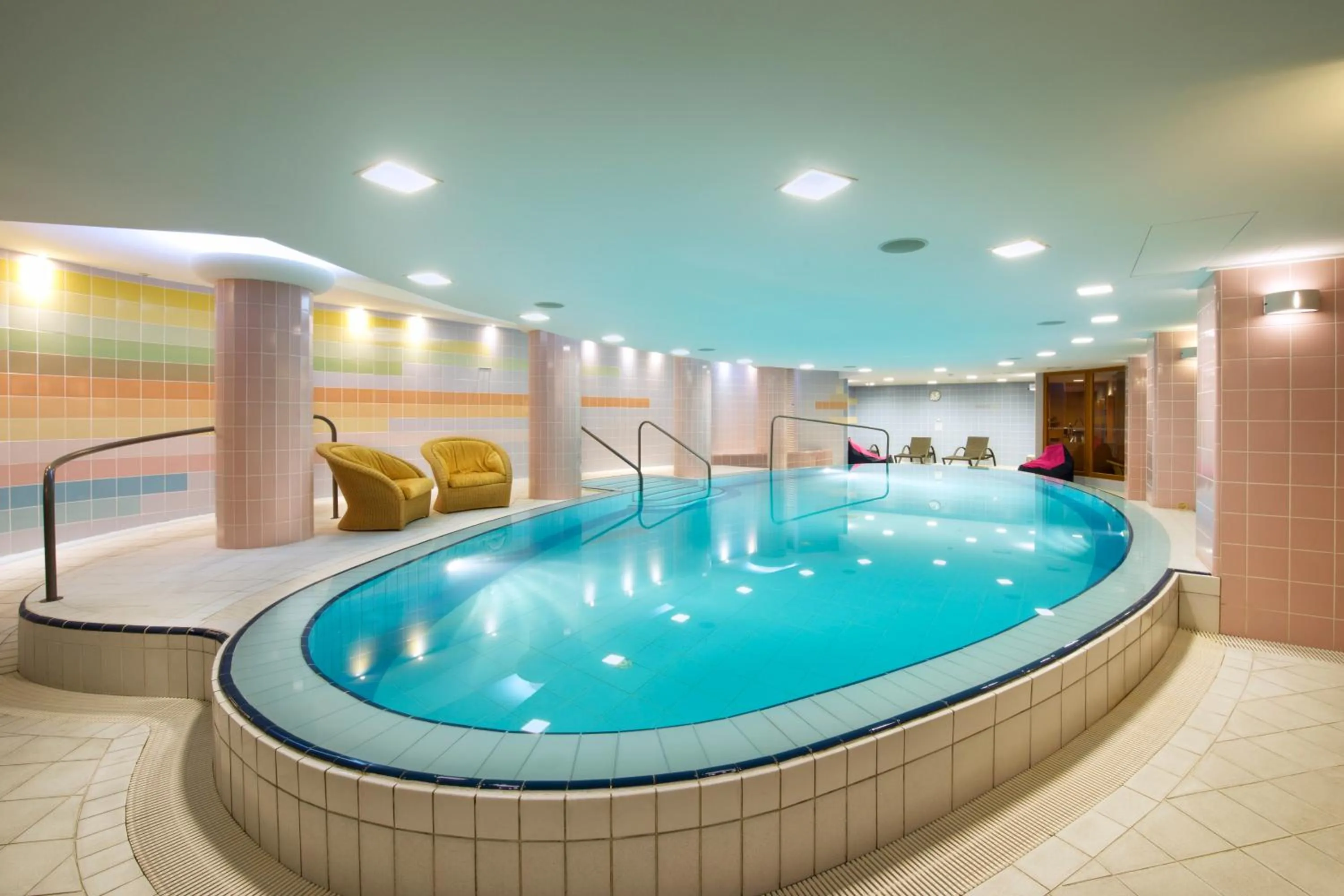 Swimming pool in Hotel Devín