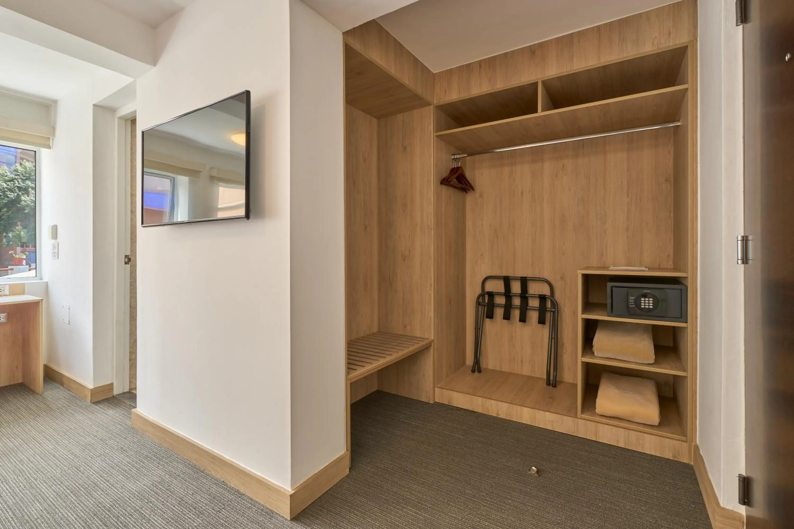 wardrobe in Casa Andina Standard Cusco San Blas