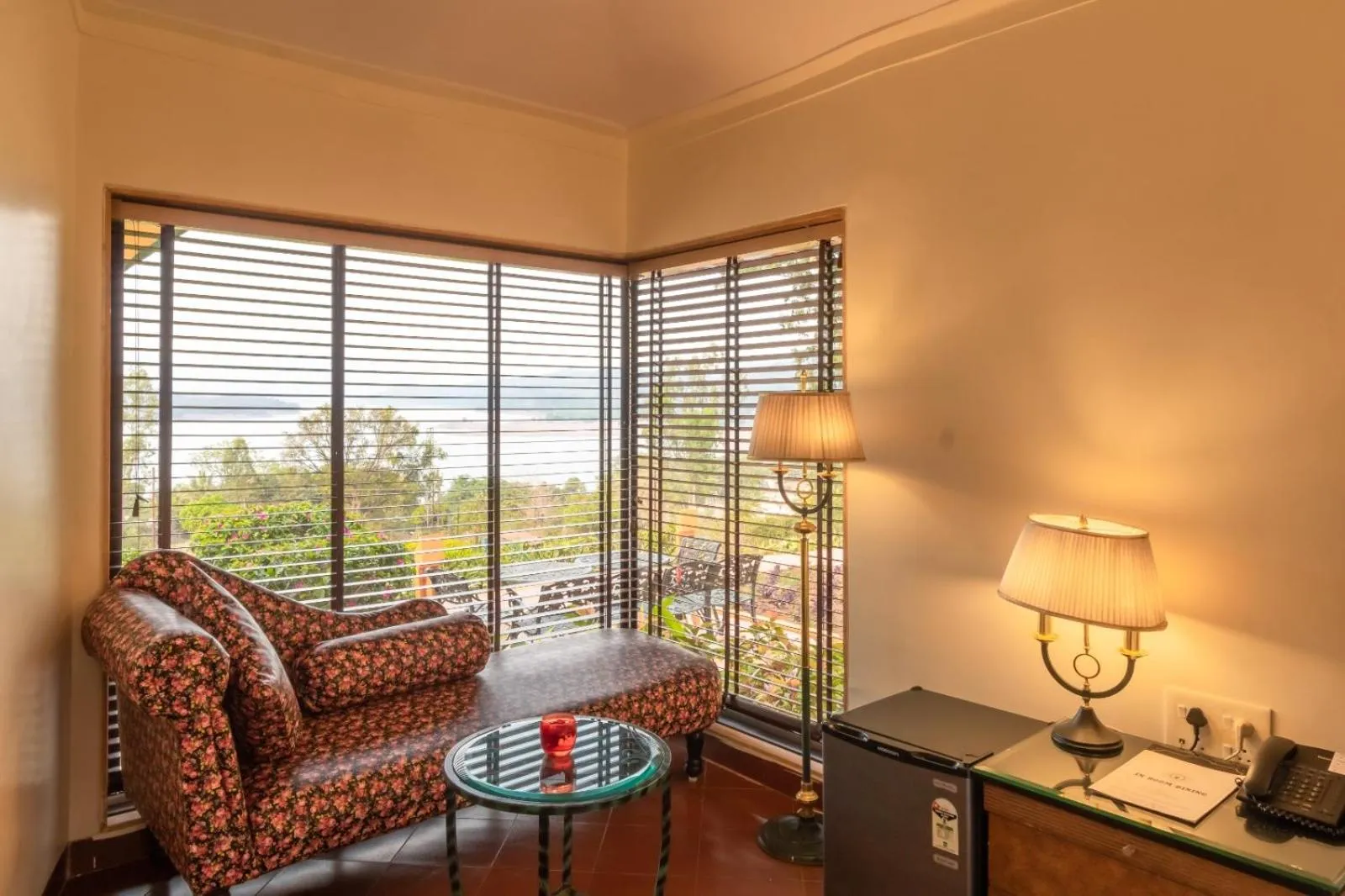 Seating area in Residency Lake Resort & Spa