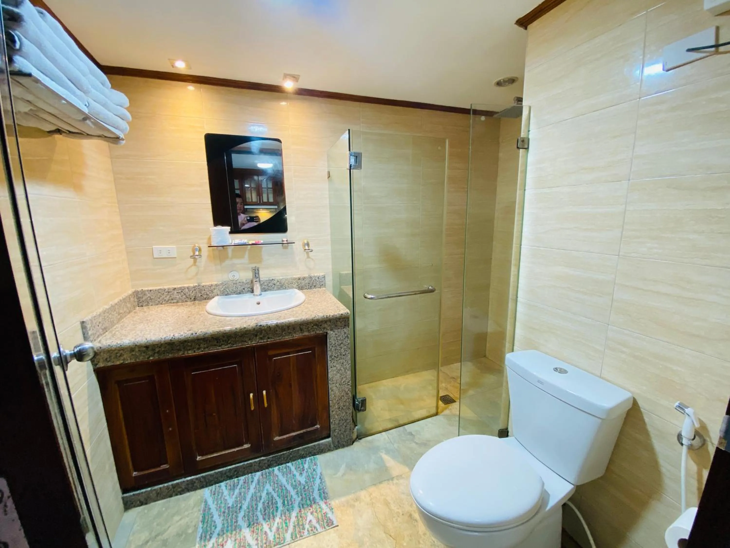 Cebu City Huge Lofts by P&J