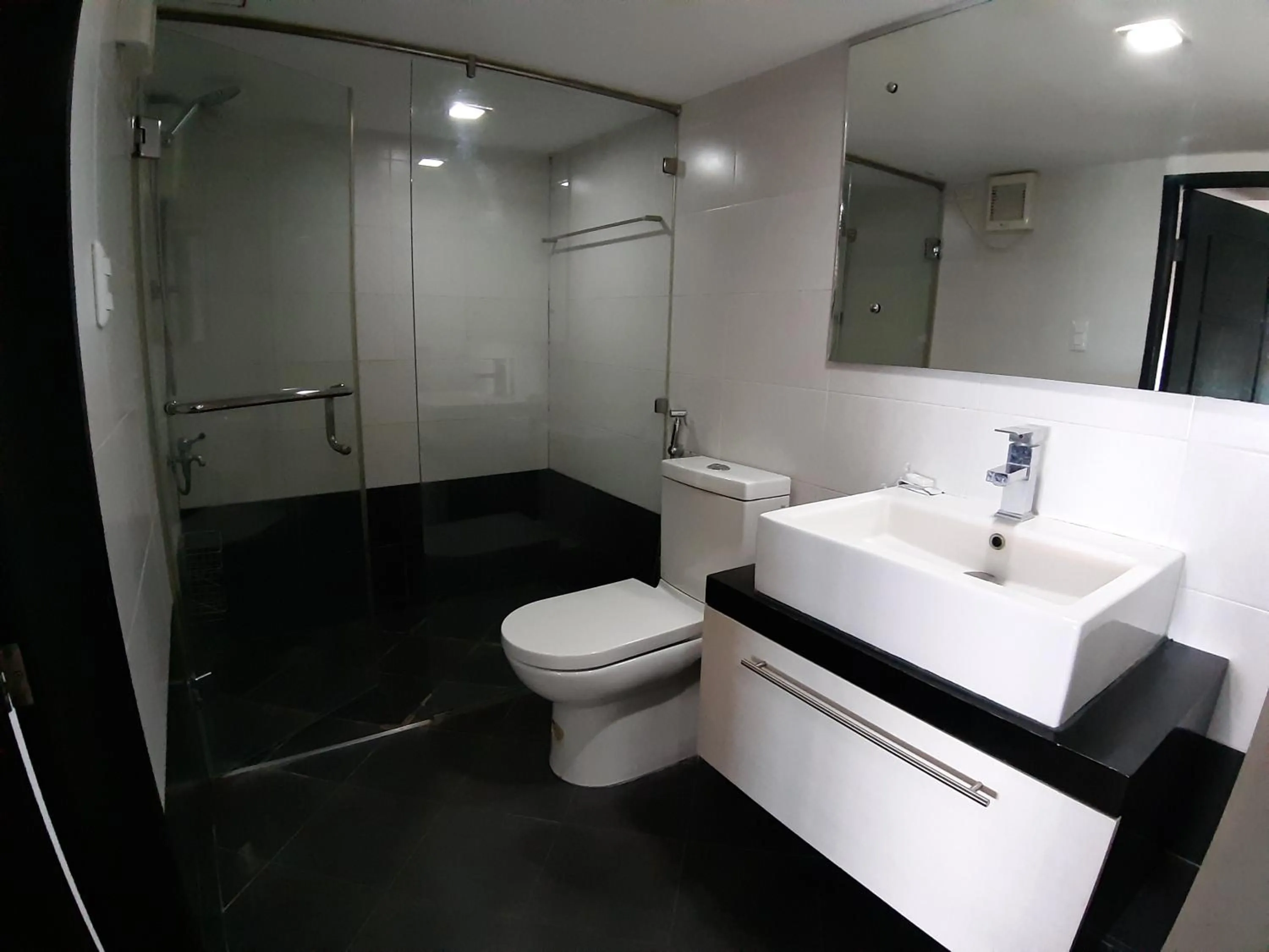 Cebu City Huge Lofts by P&J