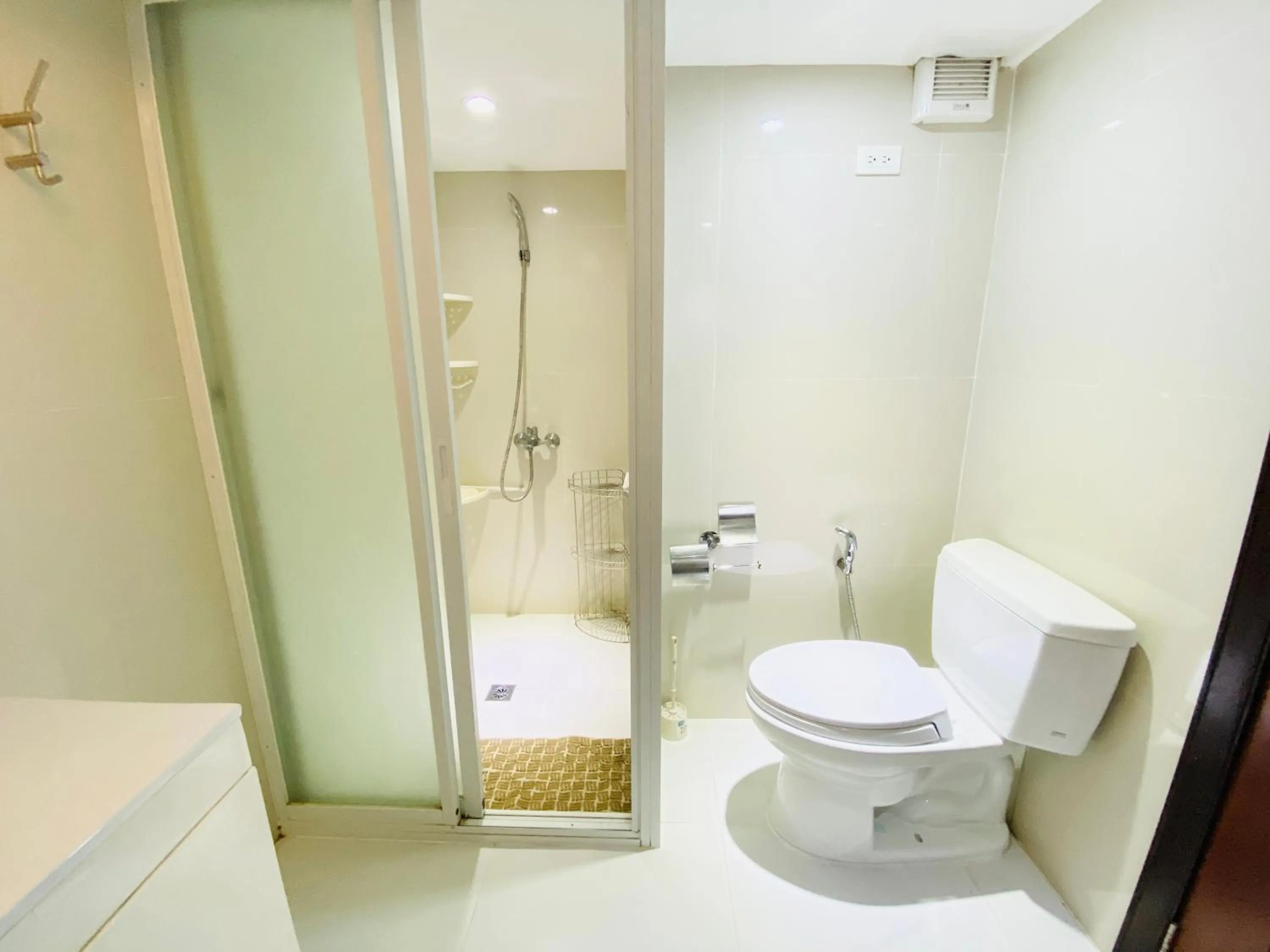 Cebu City Huge Lofts by P&J