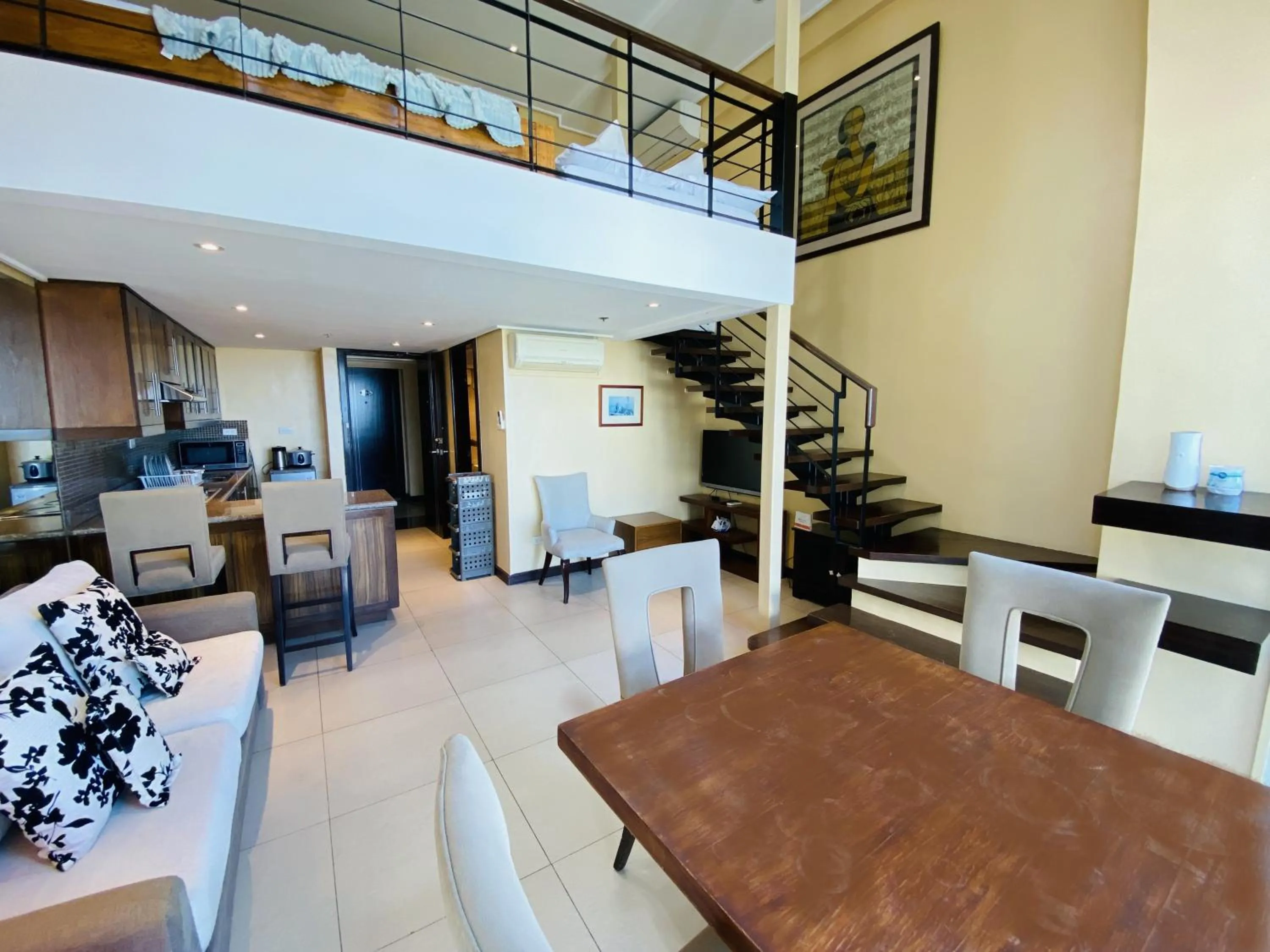 Cebu City Huge Lofts by P&J