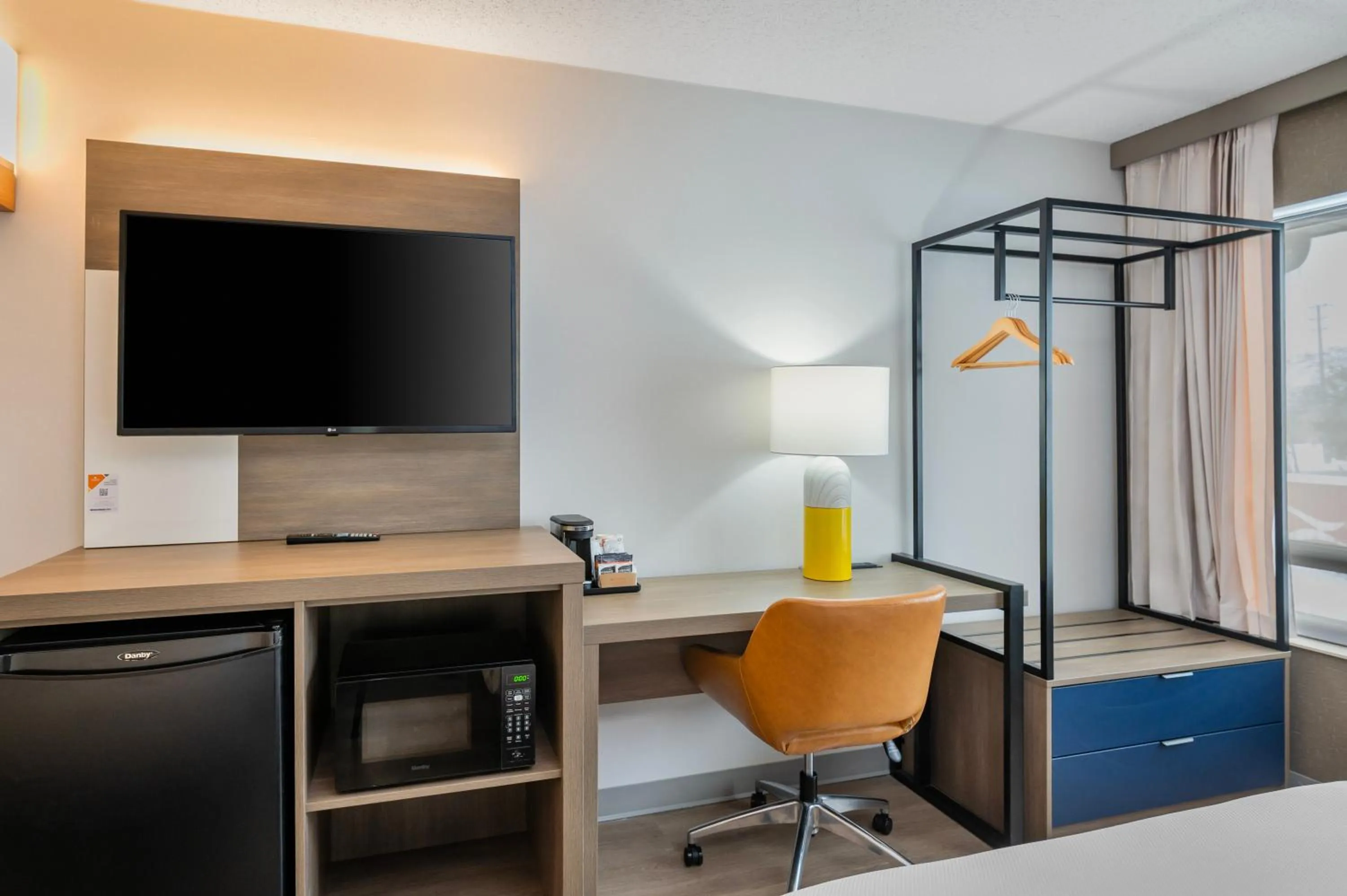 TV and multimedia in Comfort Inn