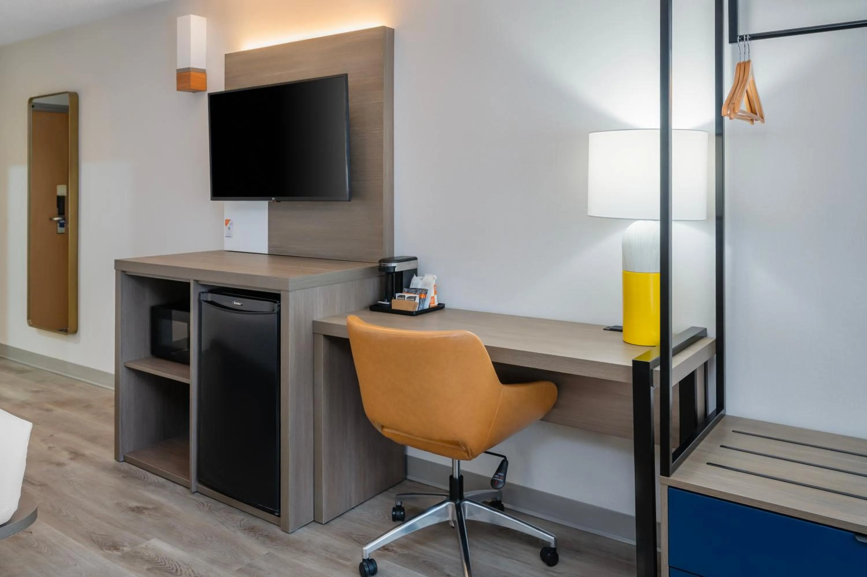 TV and multimedia in Comfort Inn