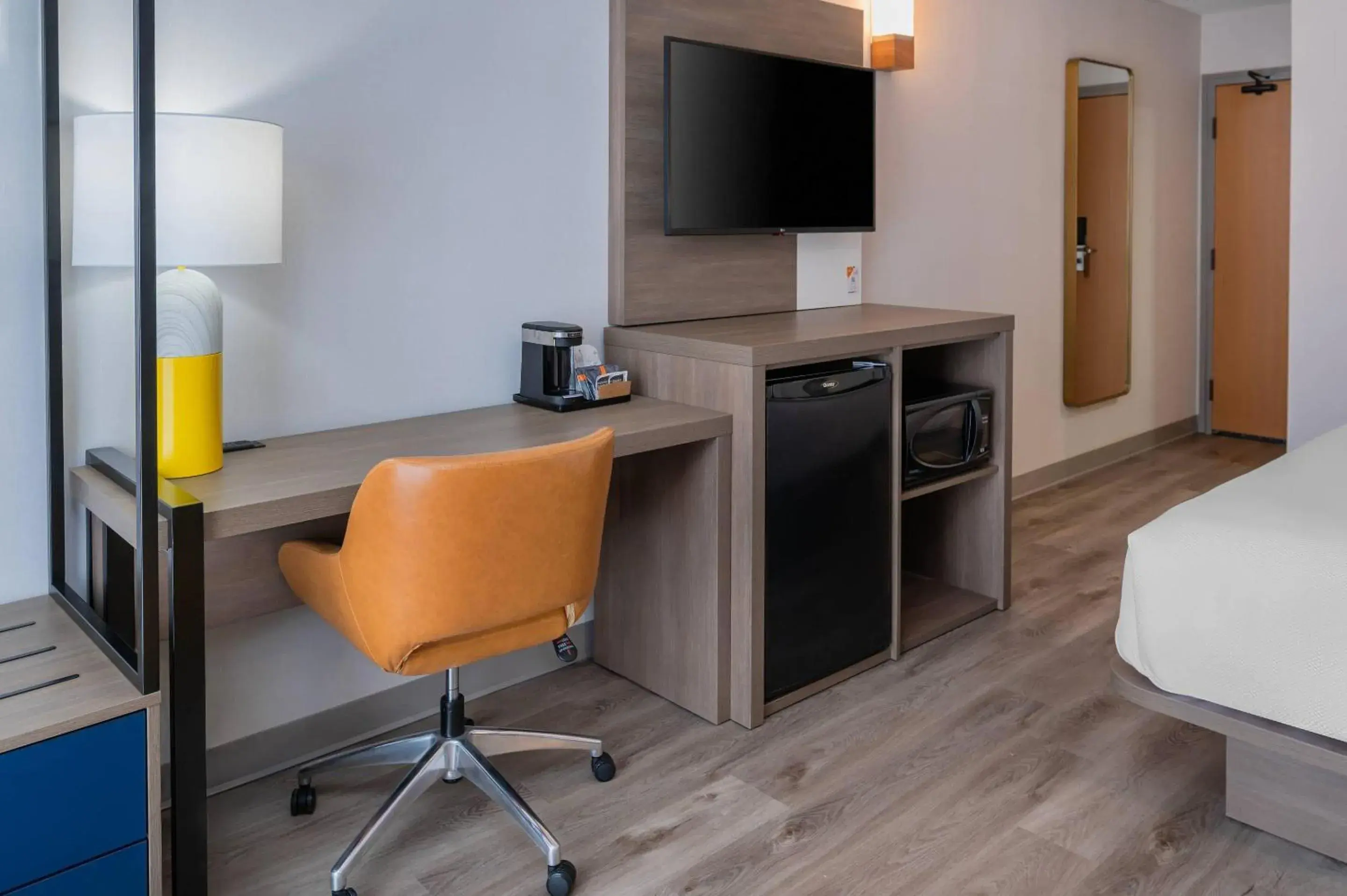 Bedroom, Bed in Comfort Inn Bedroom, Bed in Comfort Inn