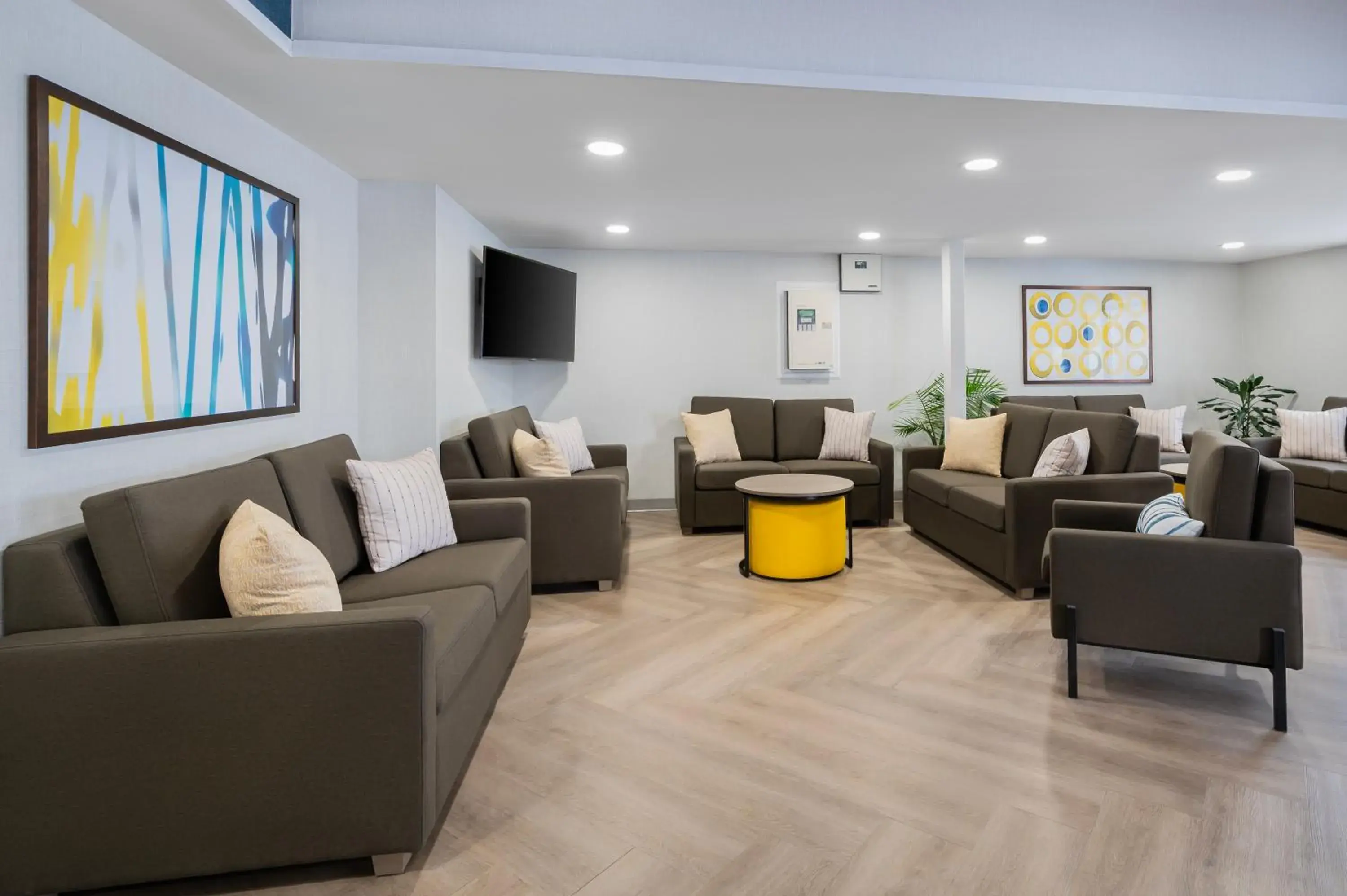 Lobby or reception in Comfort Inn Lobby or reception in Comfort Inn