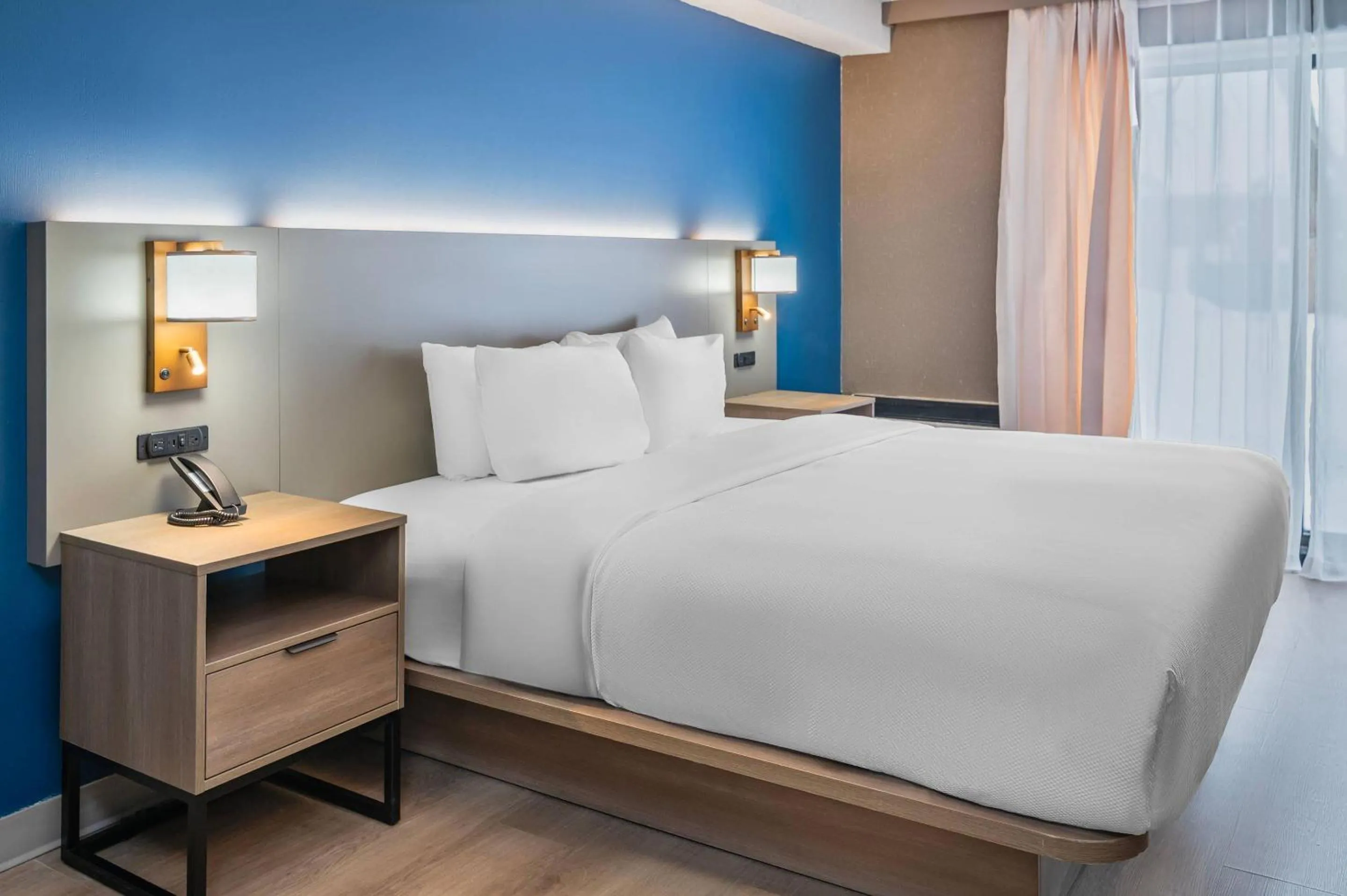 Bedroom, Bed in Comfort Inn