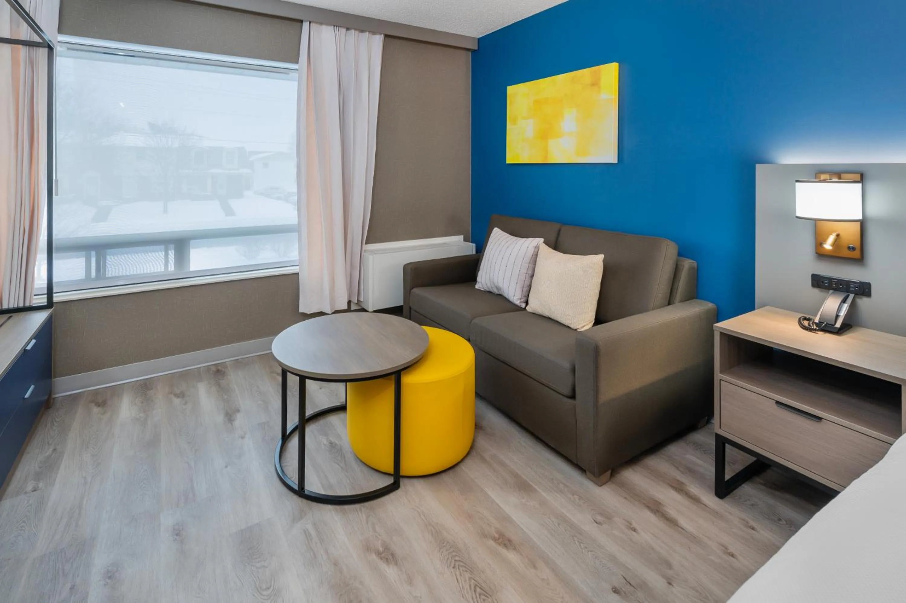 Seating area in Comfort Inn