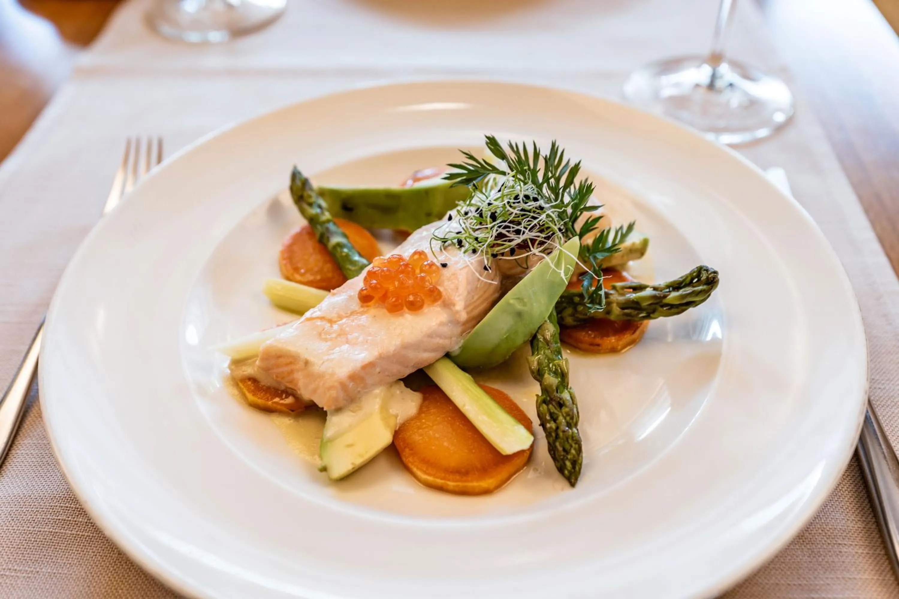 Restaurant/places to eat in Tailormade Hotel KRONE Sarnen