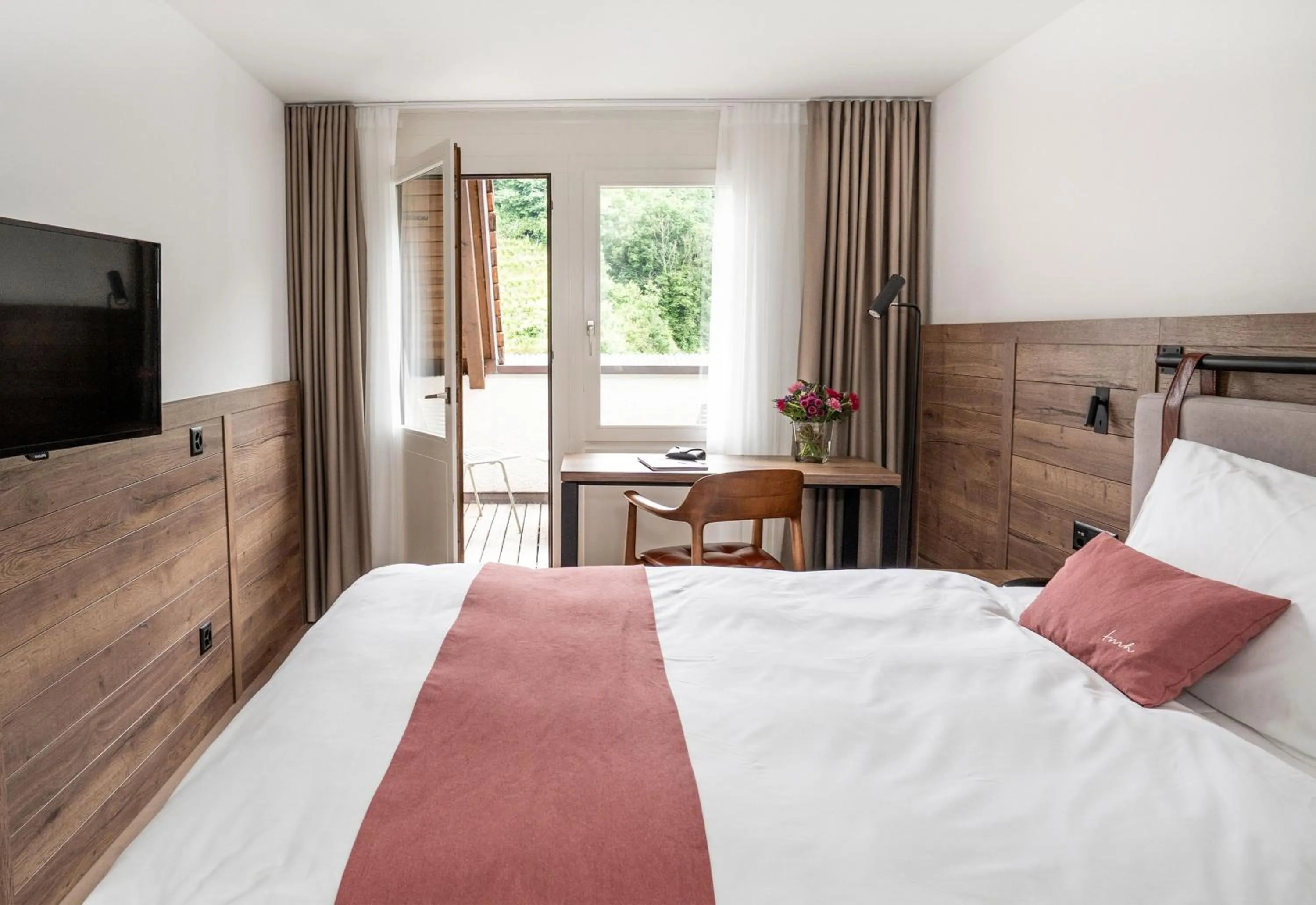 Bed in Tailormade Hotel KRONE Sarnen