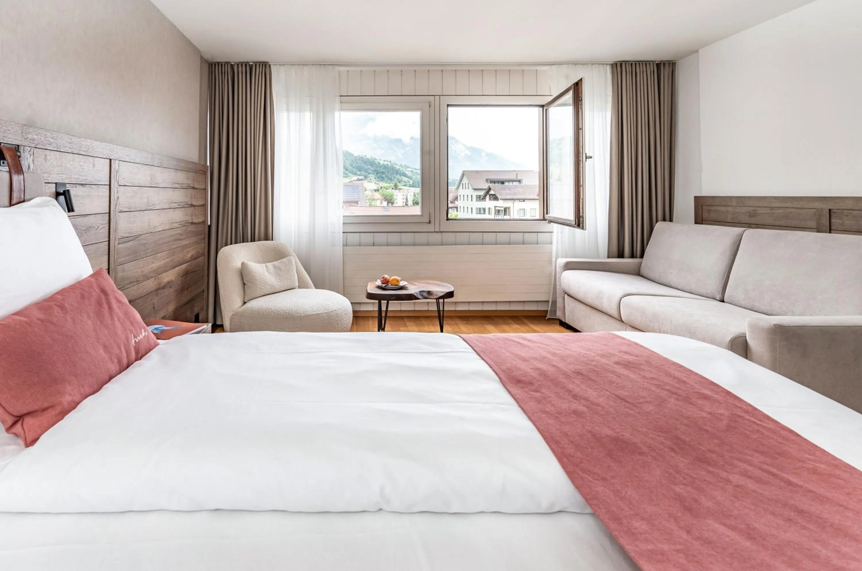 Bed in Tailormade Hotel KRONE Sarnen