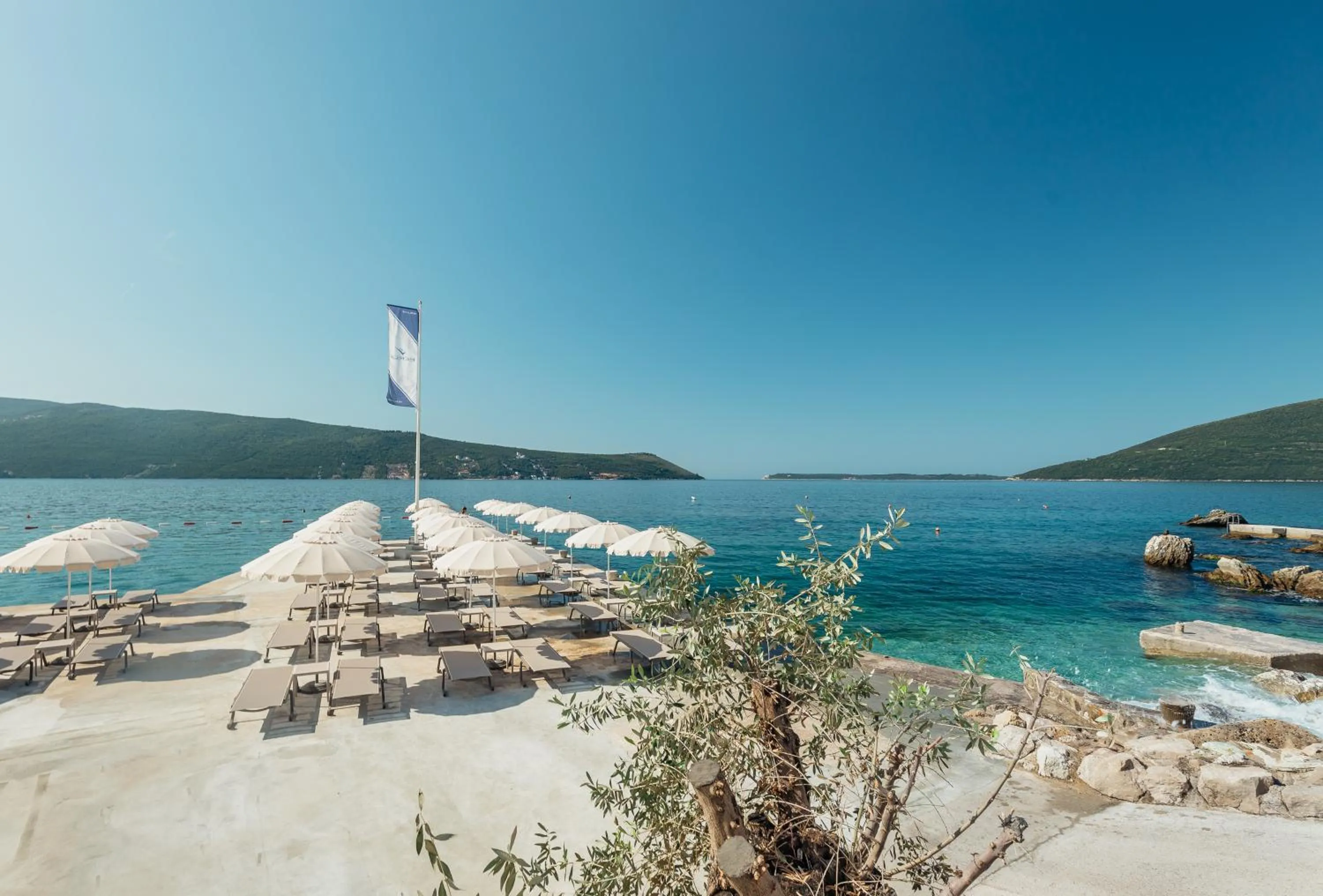 Beach in Hotel Perla