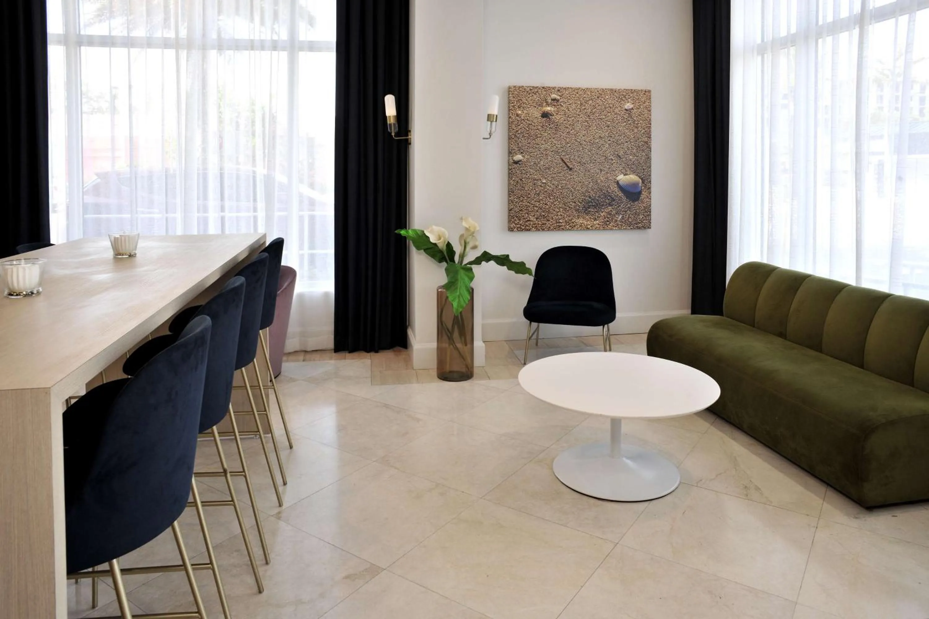 Lobby or reception in Hotel Dello Ft Lauderdale Airport, Tapestry Collection by Hilton