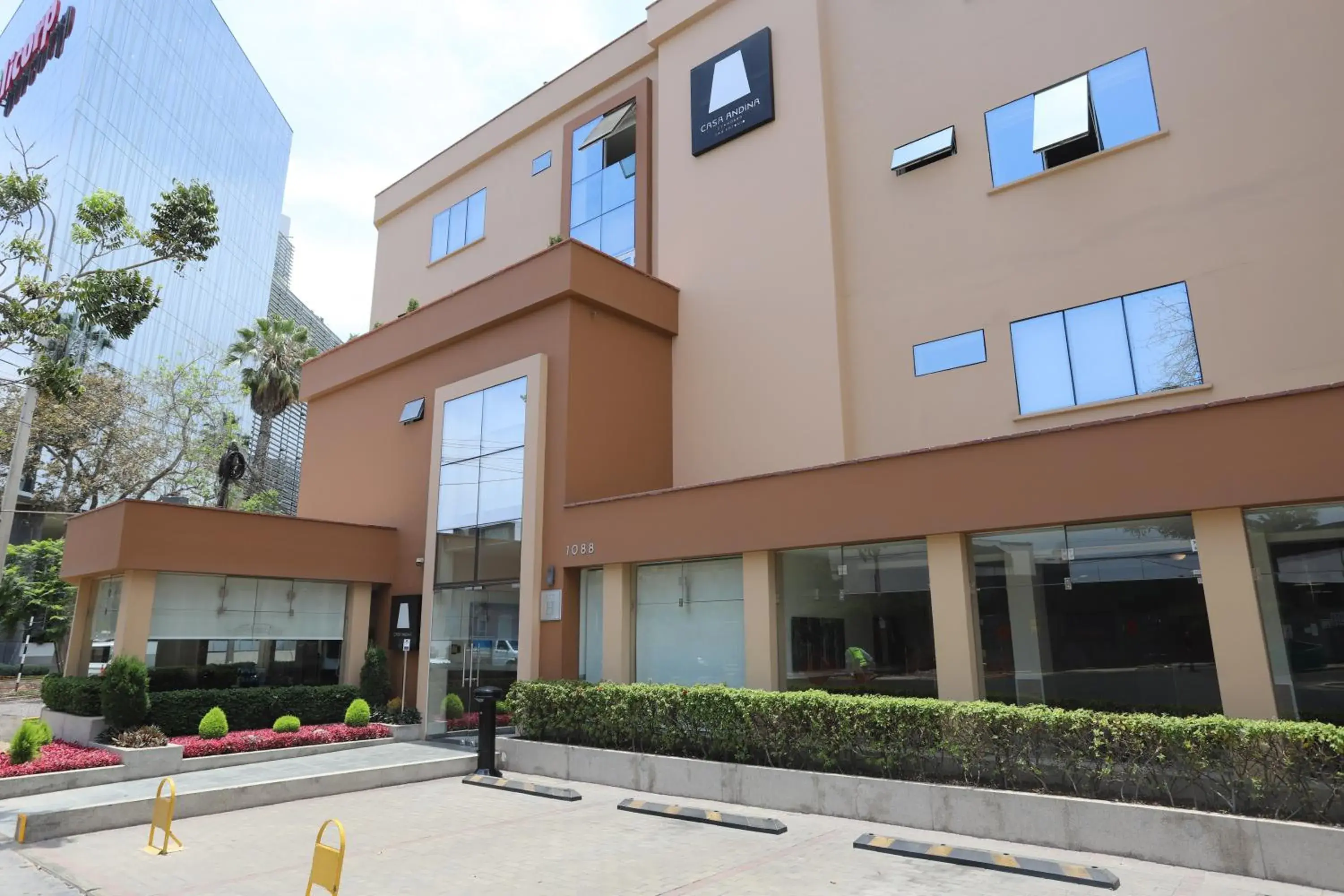 Property building in Casa Andina Standard Miraflores San Antonio Property building in Casa Andina Standard Miraflores San Antonio