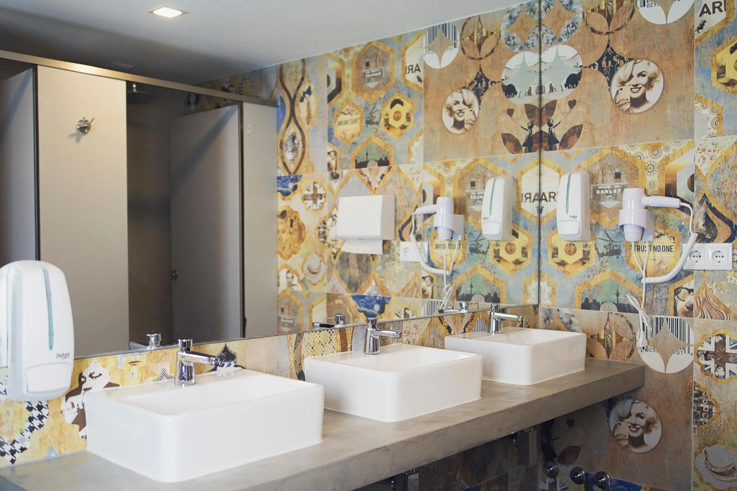 Bathroom in Art 4 You Cascais Suites