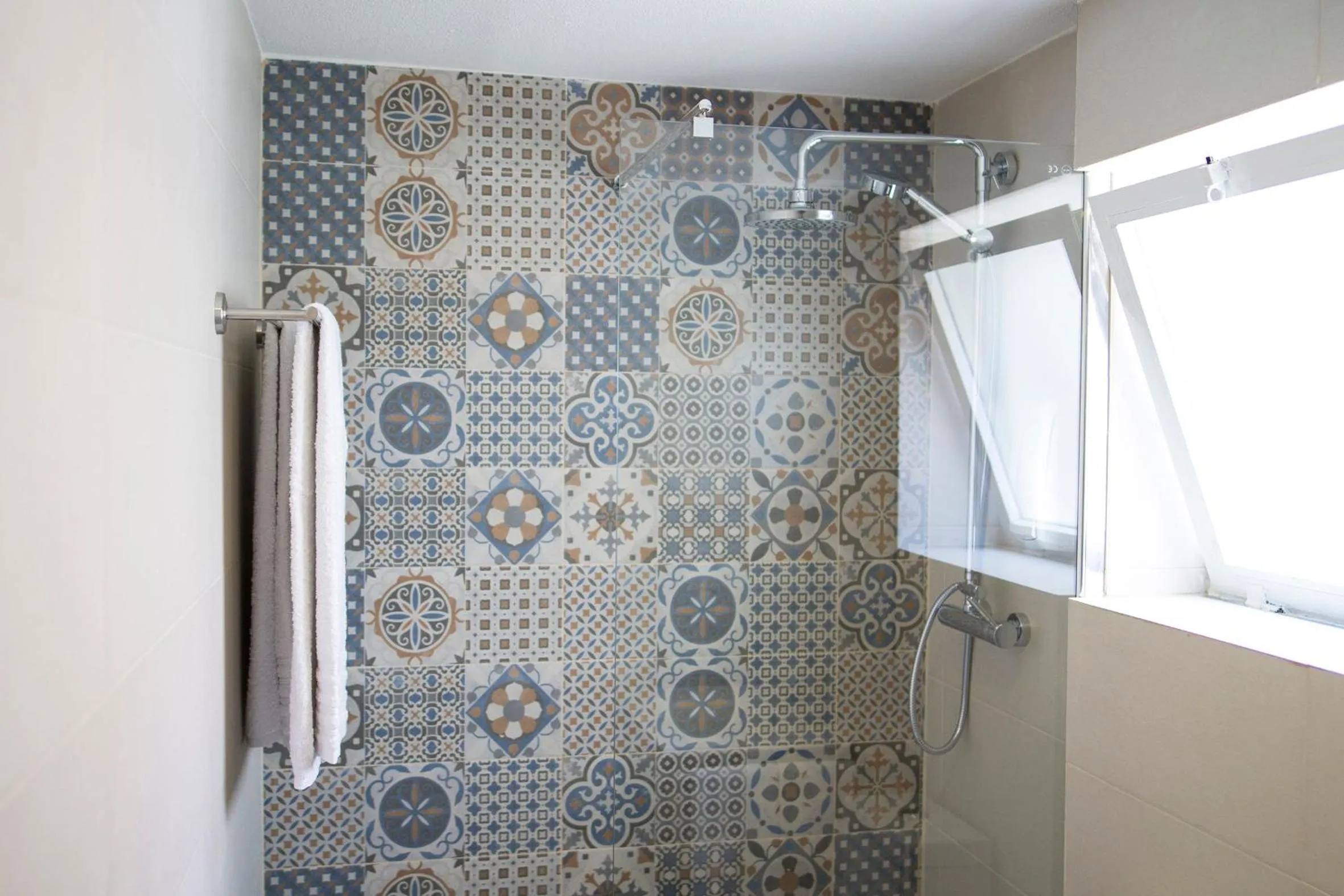 Bathroom in Art 4 You Cascais Suites