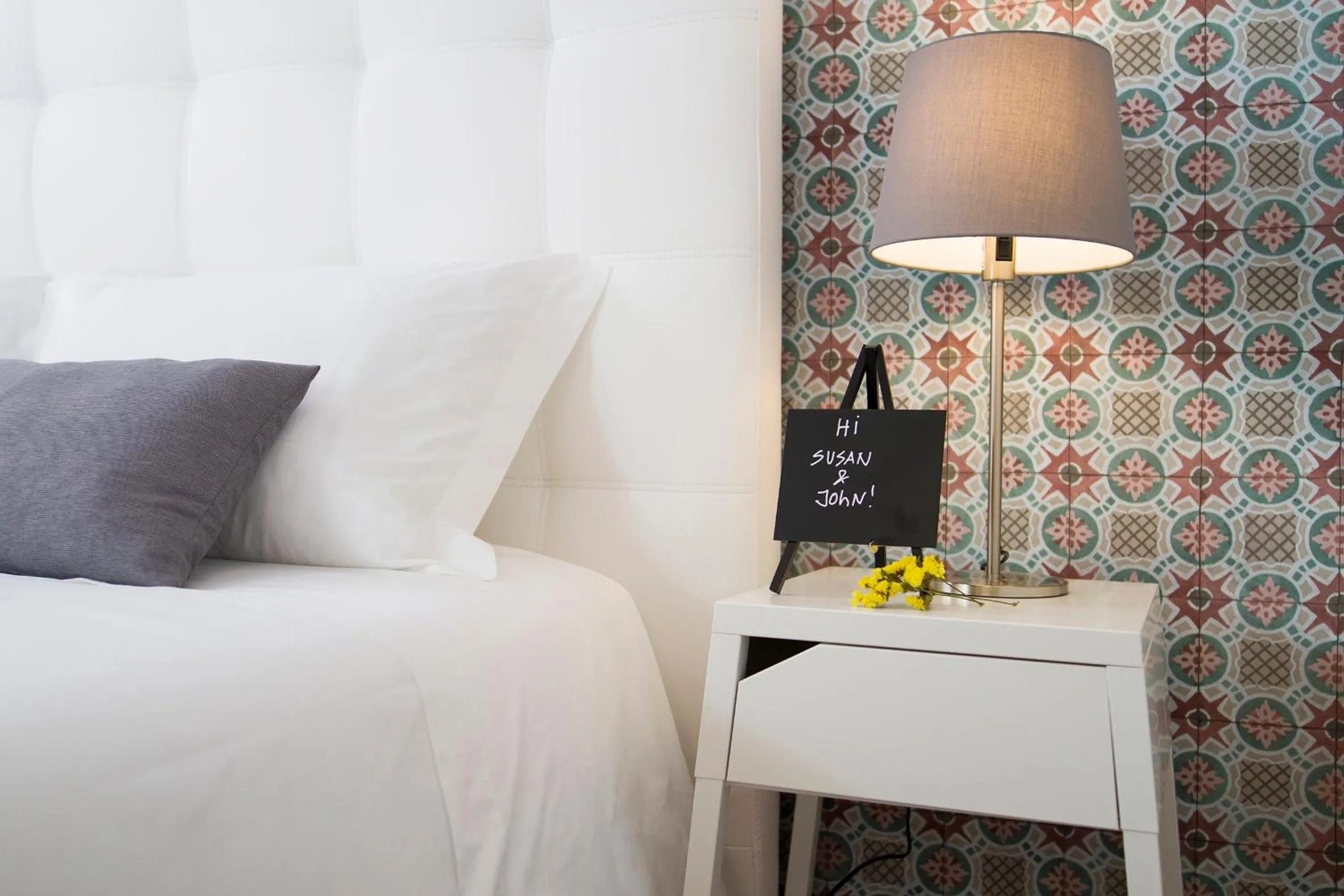 Bedroom, Bed in Art 4 You Cascais Suites