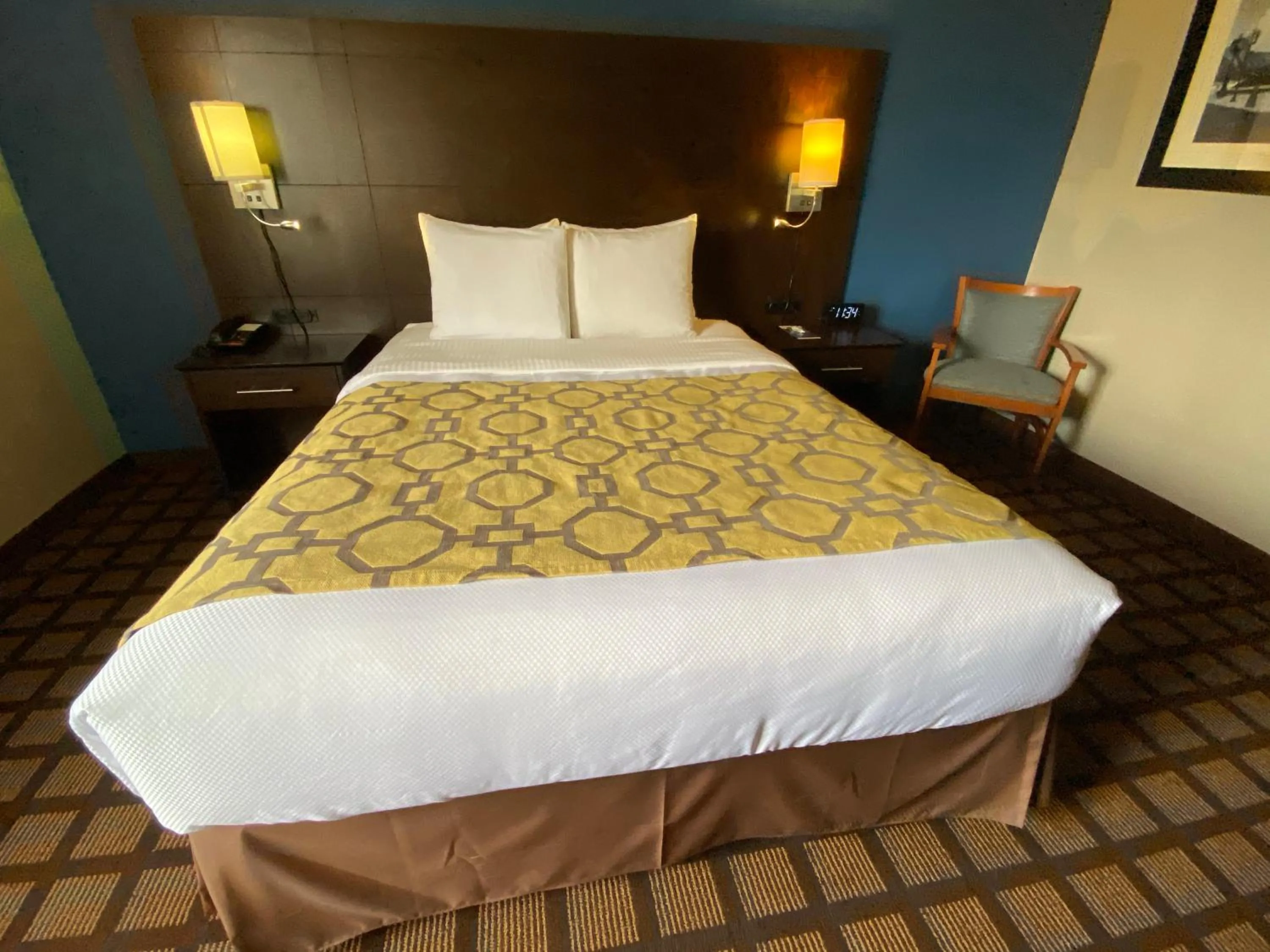 Bedroom, Bed in Baymont by Wyndham Morton