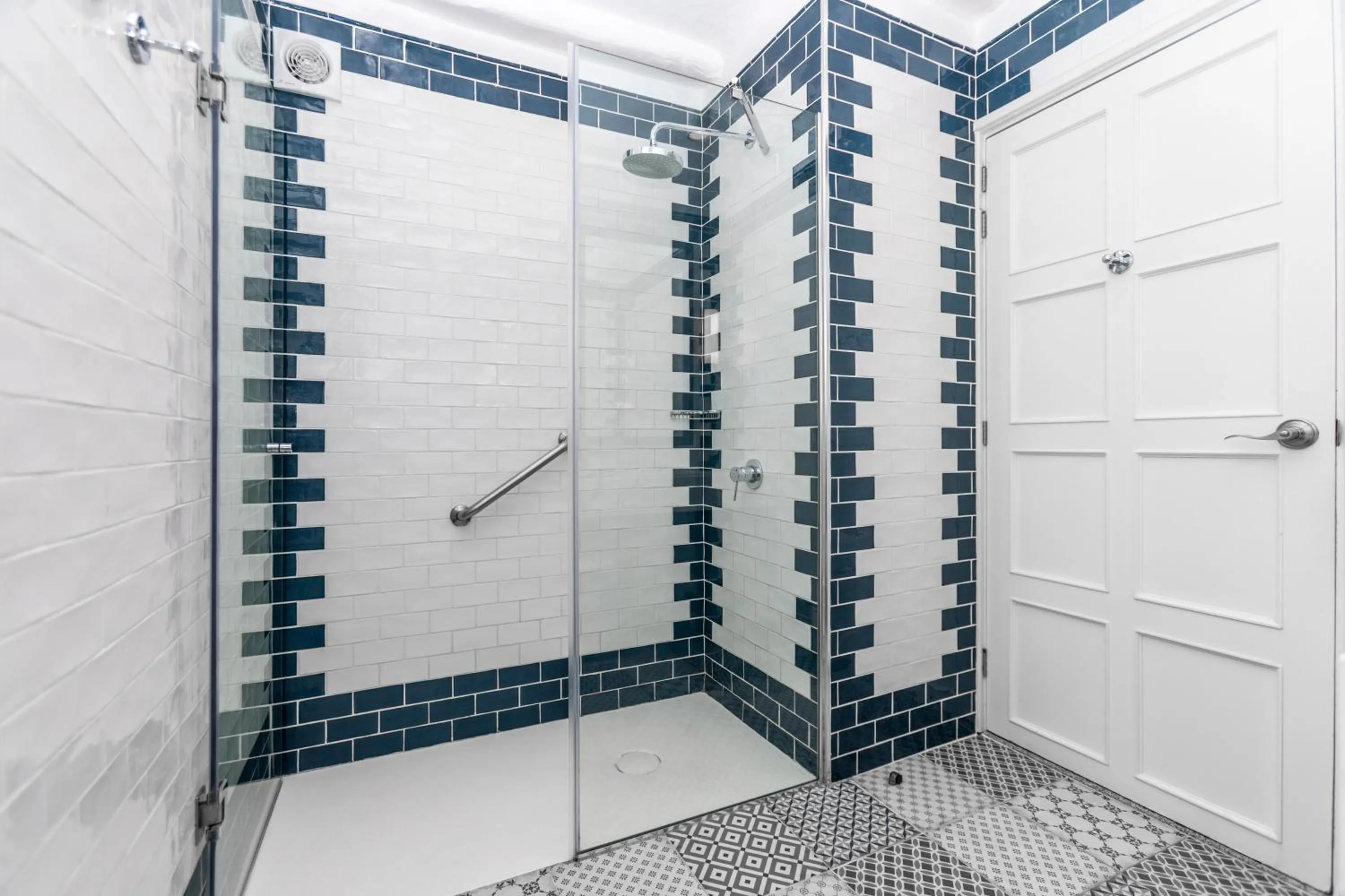 Shower in Casa Andina Premium Cusco