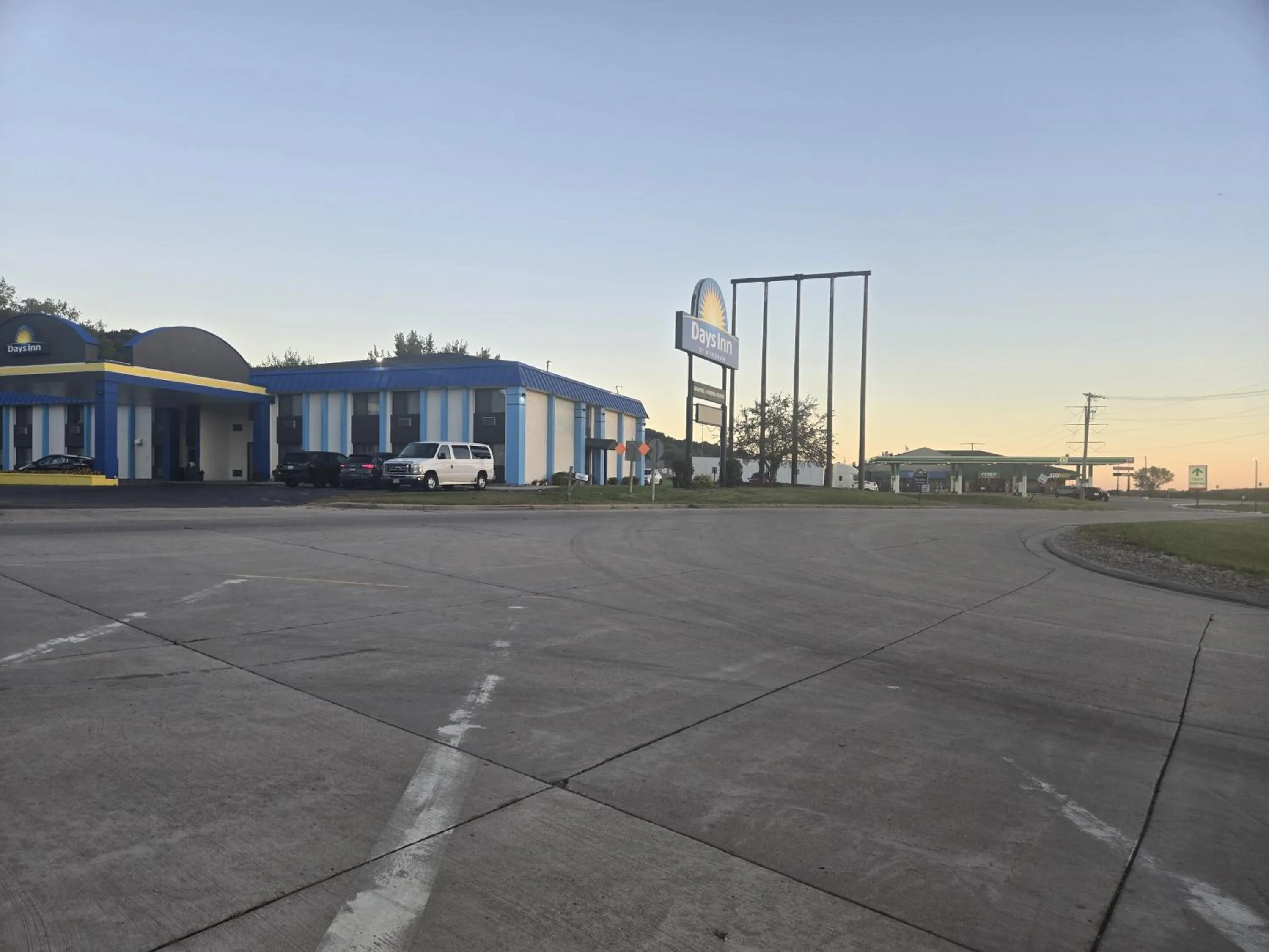 Days Inn by Wyndham Portage Cascade Mountain area